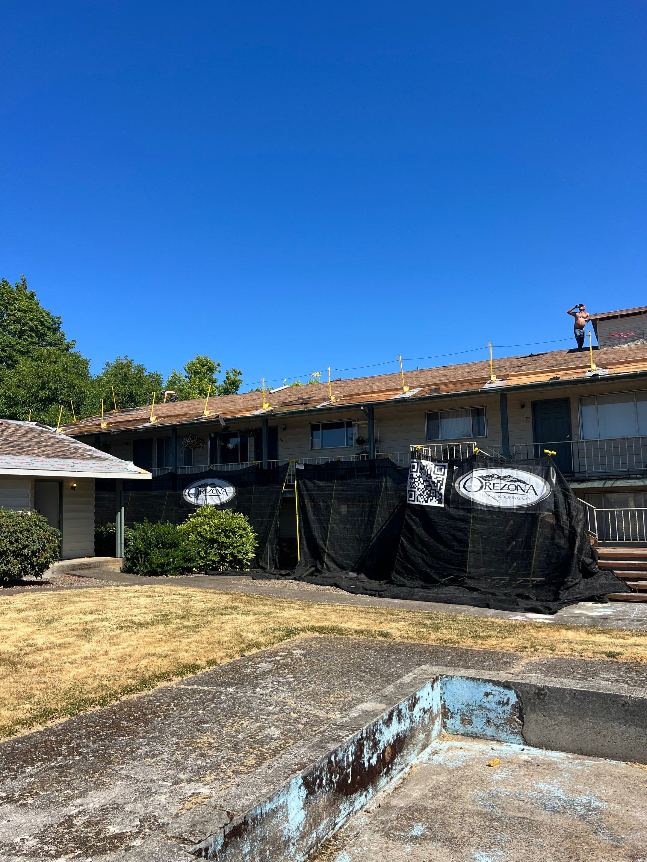 Residential Roofing Installation using IKO Dynasty (Color: Brownstone) by Orezona Building & Roofing Company, Inc.