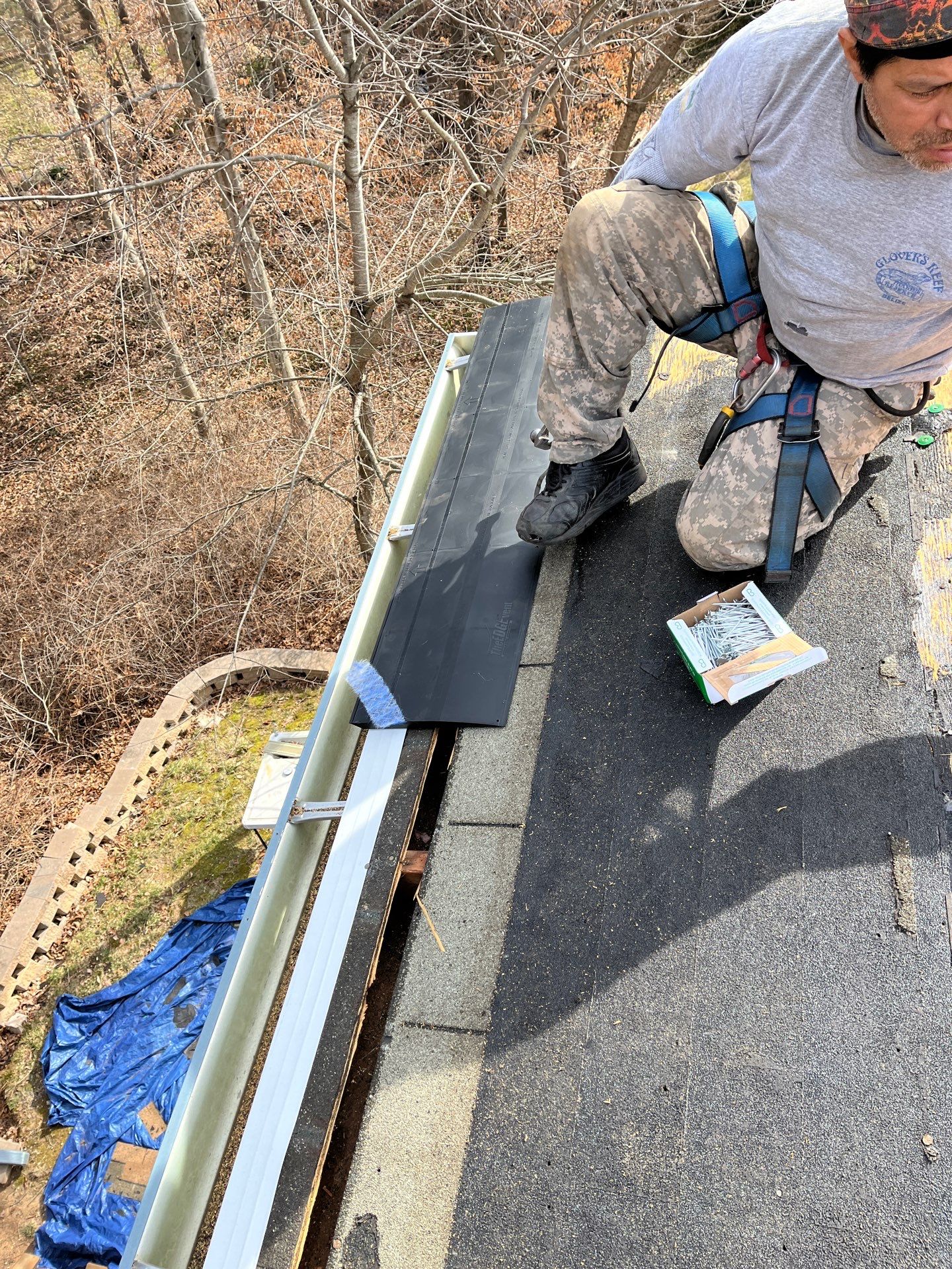 Springfield CertainTeed Landmark in Resawn Shake by RM Banning, Inc.