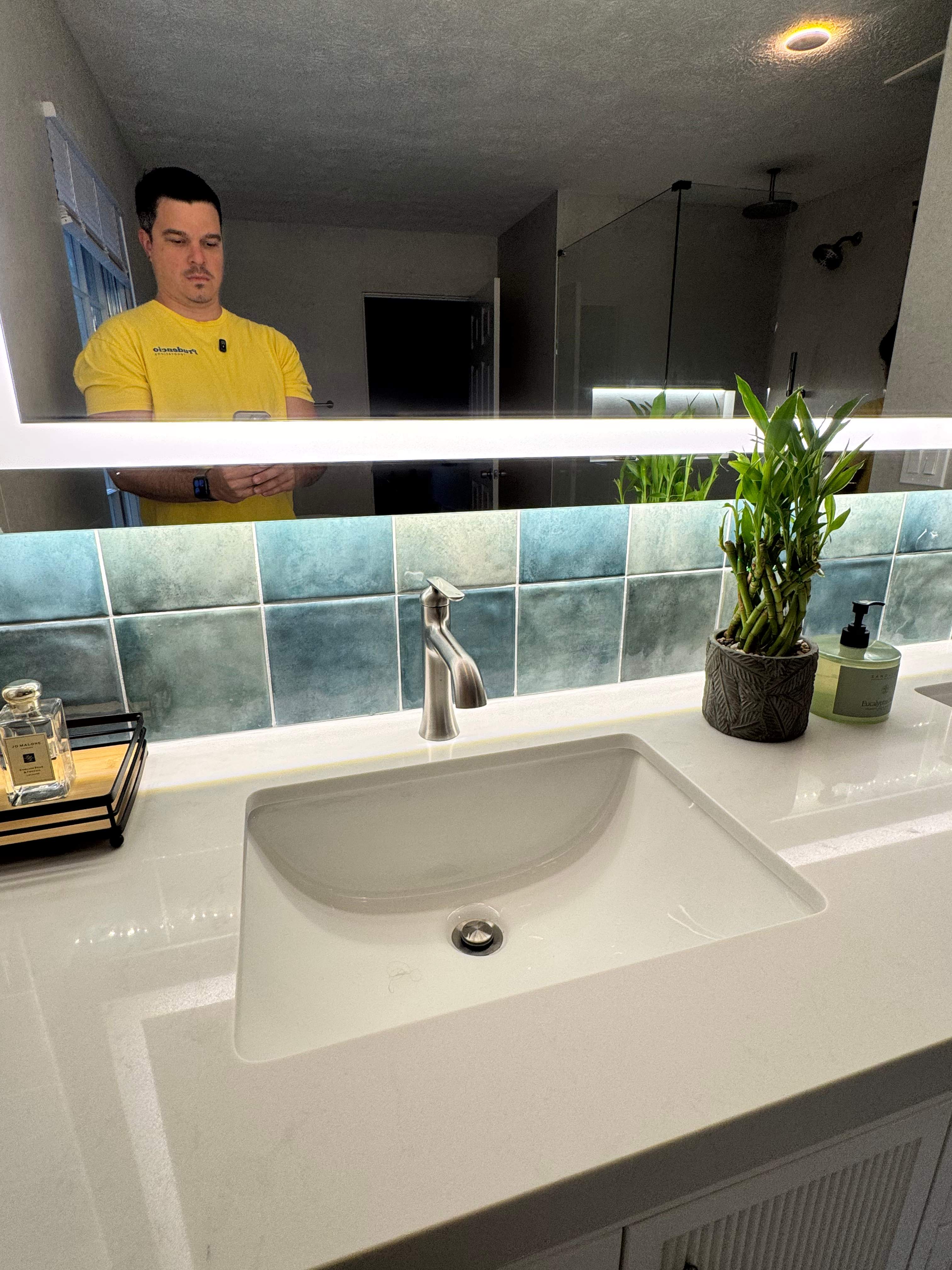 Master bathroom remodel by Prudencio