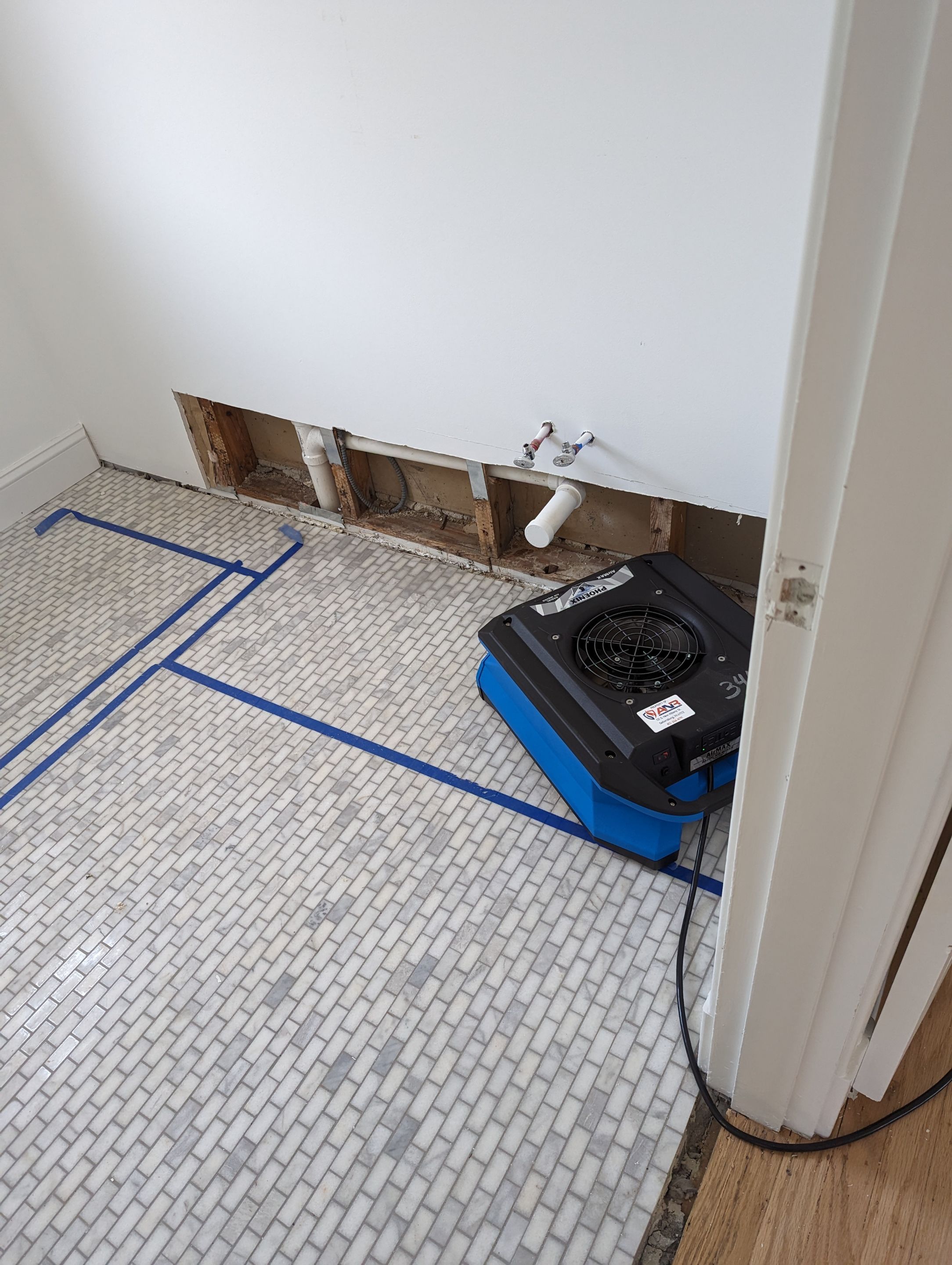 Interior Water Damage Mitigation in Louisville, KY by ANR Restoration