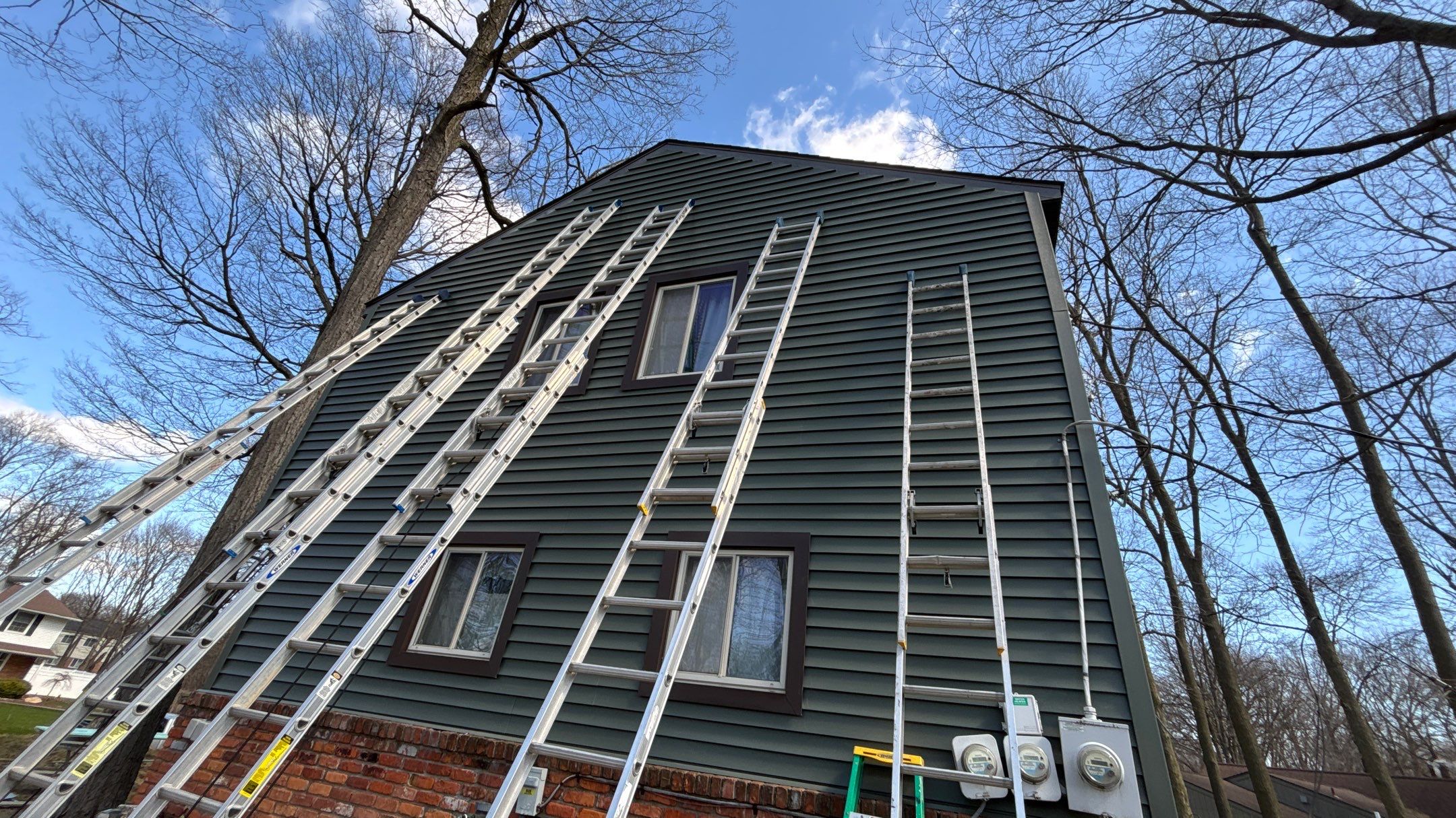 Siding Replacement using Alside Charter Oak D4.5" Deep Moss by 180 Contractors