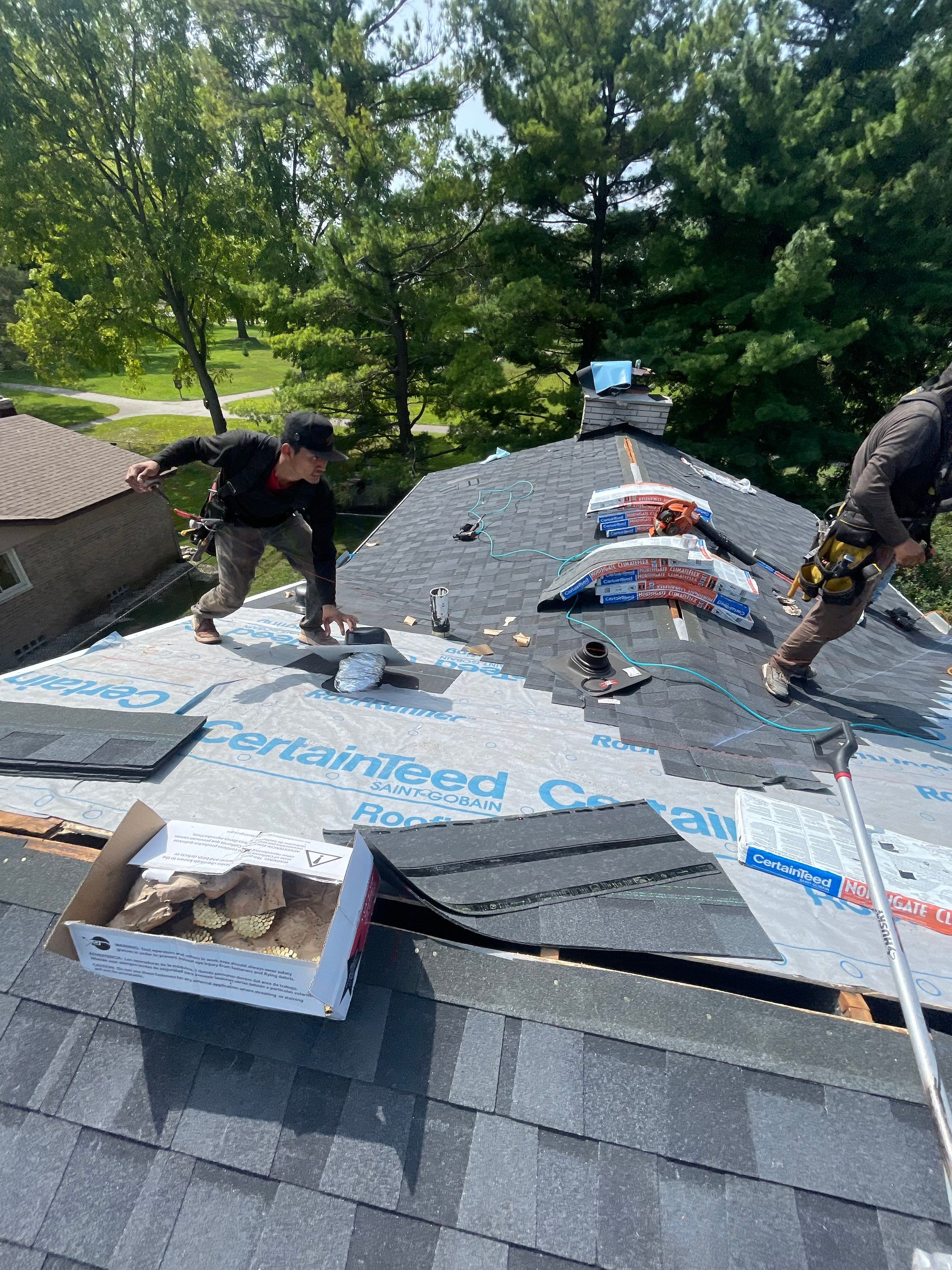Roof Replacement using CertainTeed Landmark by 180 Contractors