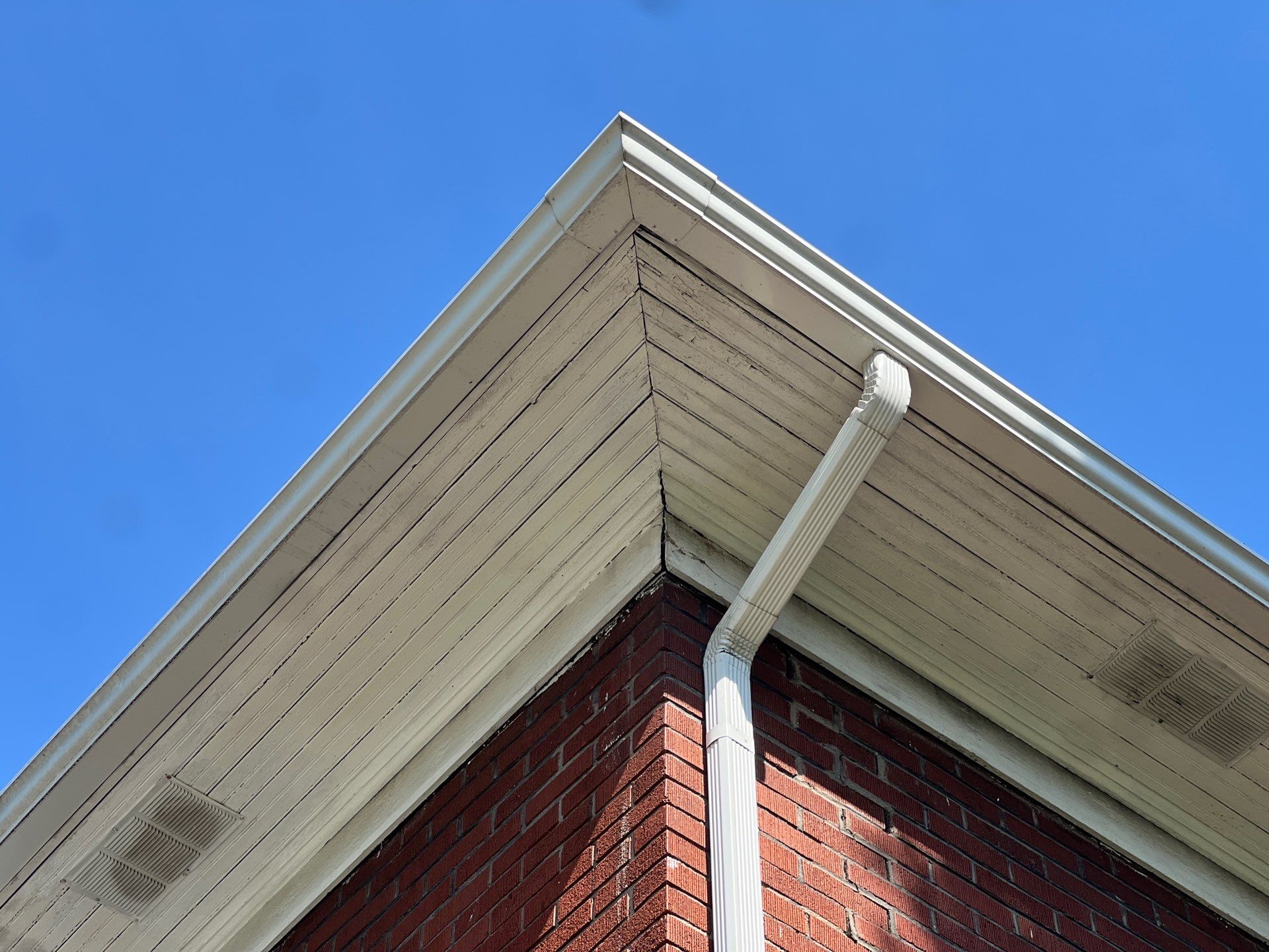 Ferndale Exterior Trim Restoration and Gutter System Installation by Top Shelf Painter