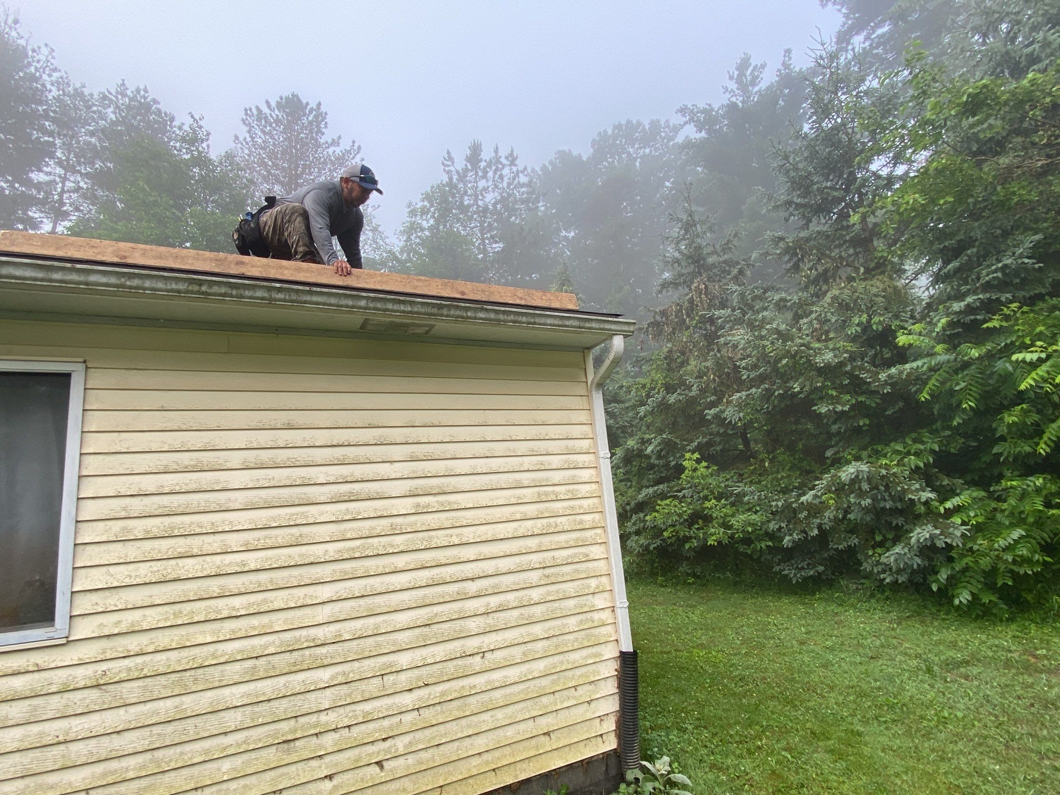 Roof Replacement using CertainTeed Landmark by 180 Contractors