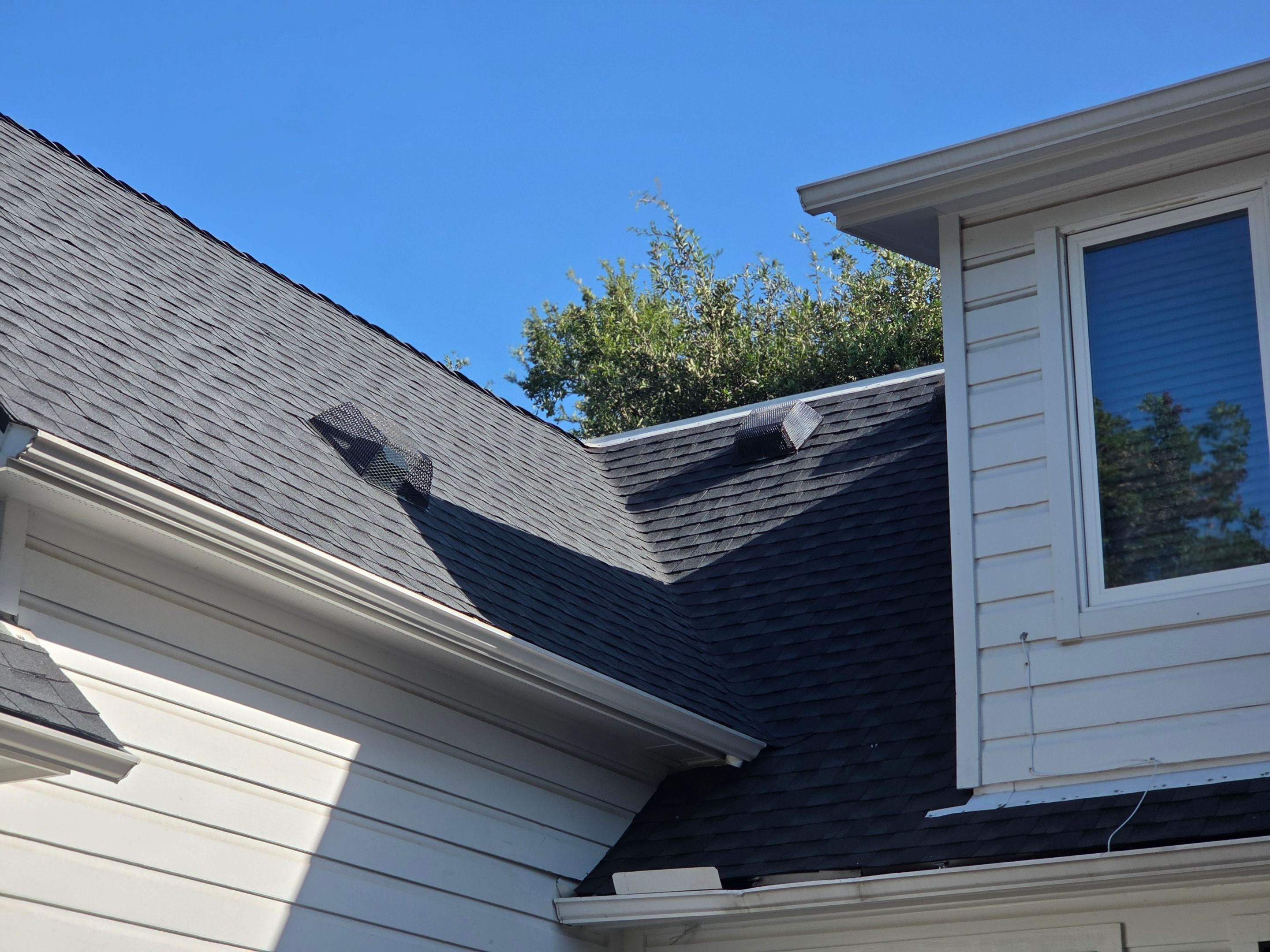 Charcoal - GAF Timberline HDZ by RoofsOnly.com