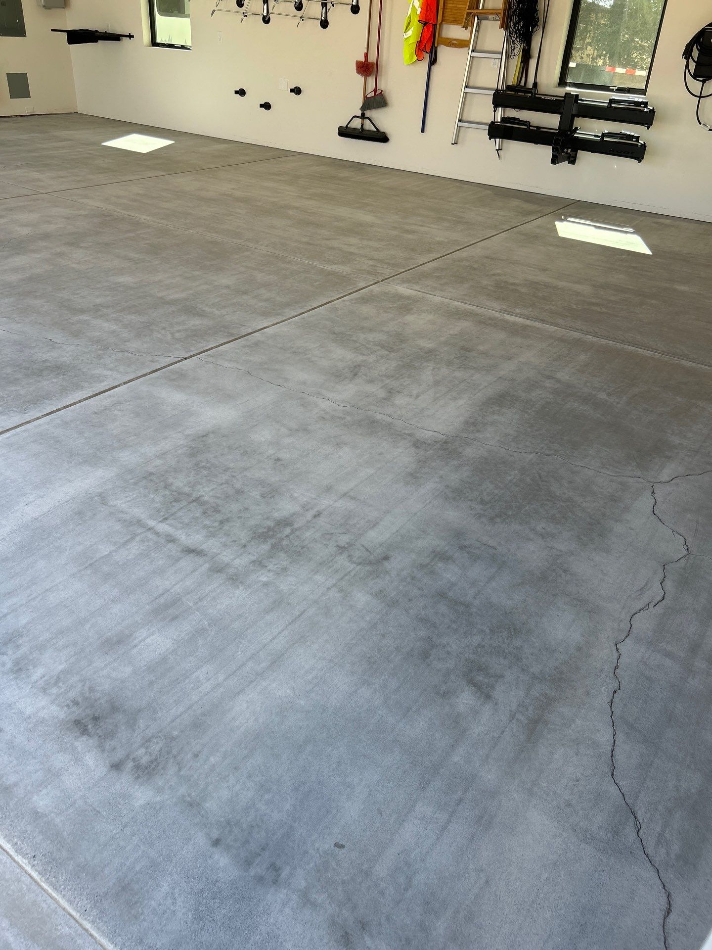 3 car garage, yes please by MGP Coatings
