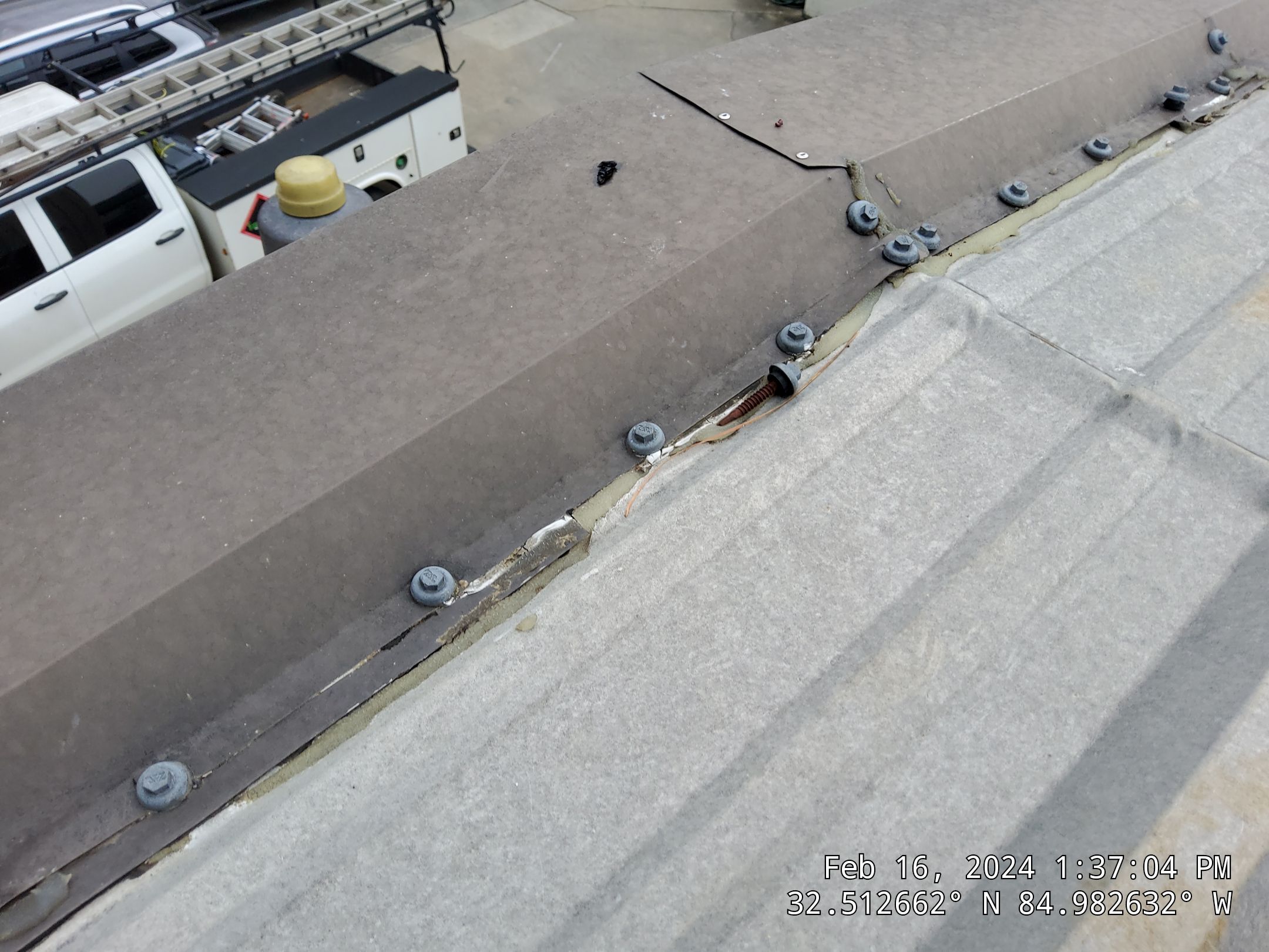 Master Clean Roof and Gutter Cleaning by iGreen Solutions