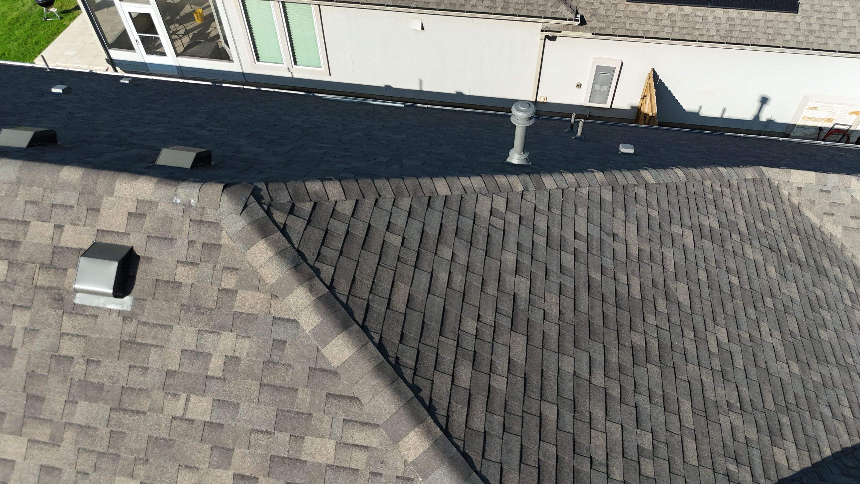 Weathered Wood - Malarkey Vista by RoofsOnly.com