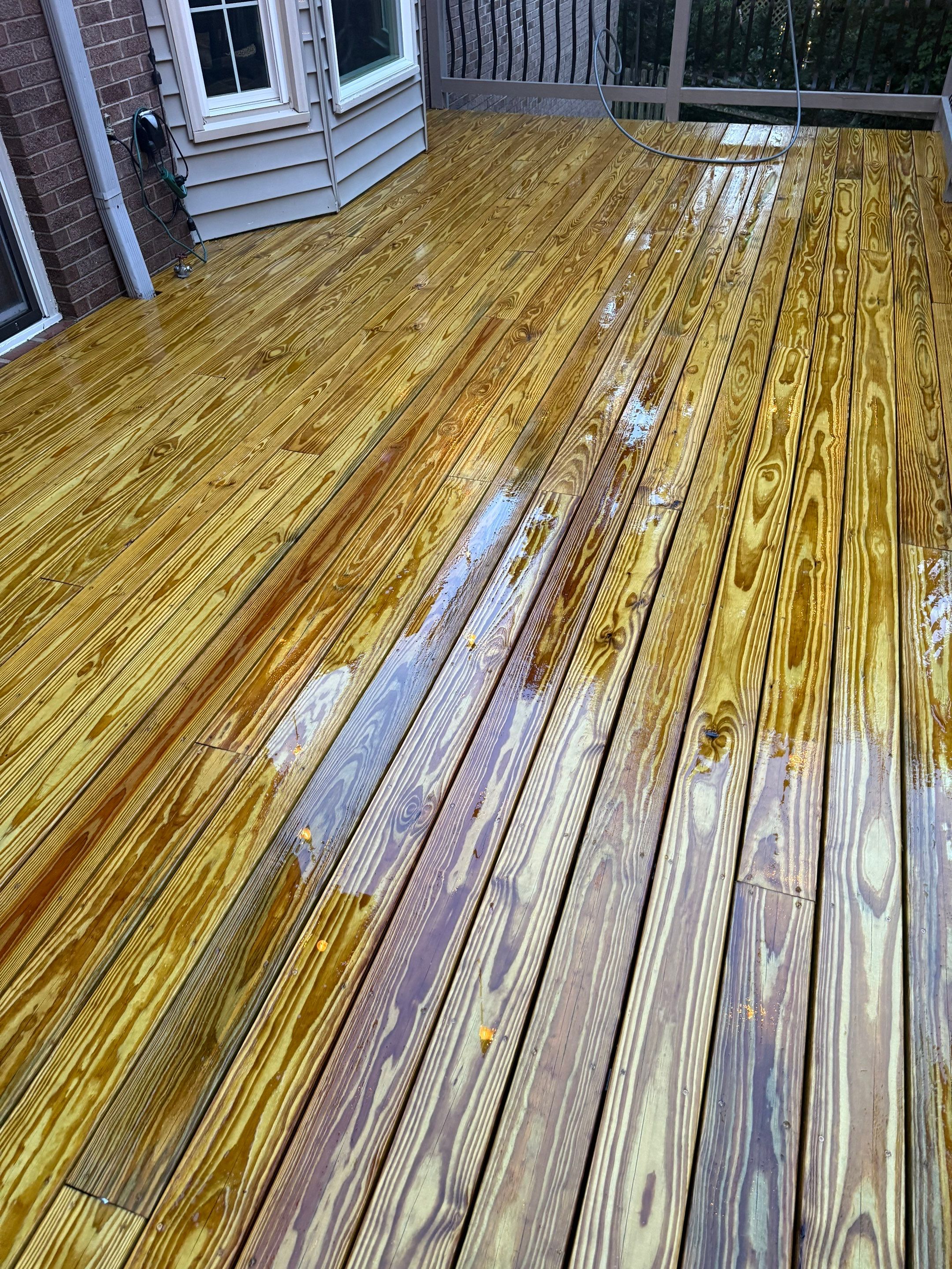 Wood Deck using Wood Sealant by DuraSeal