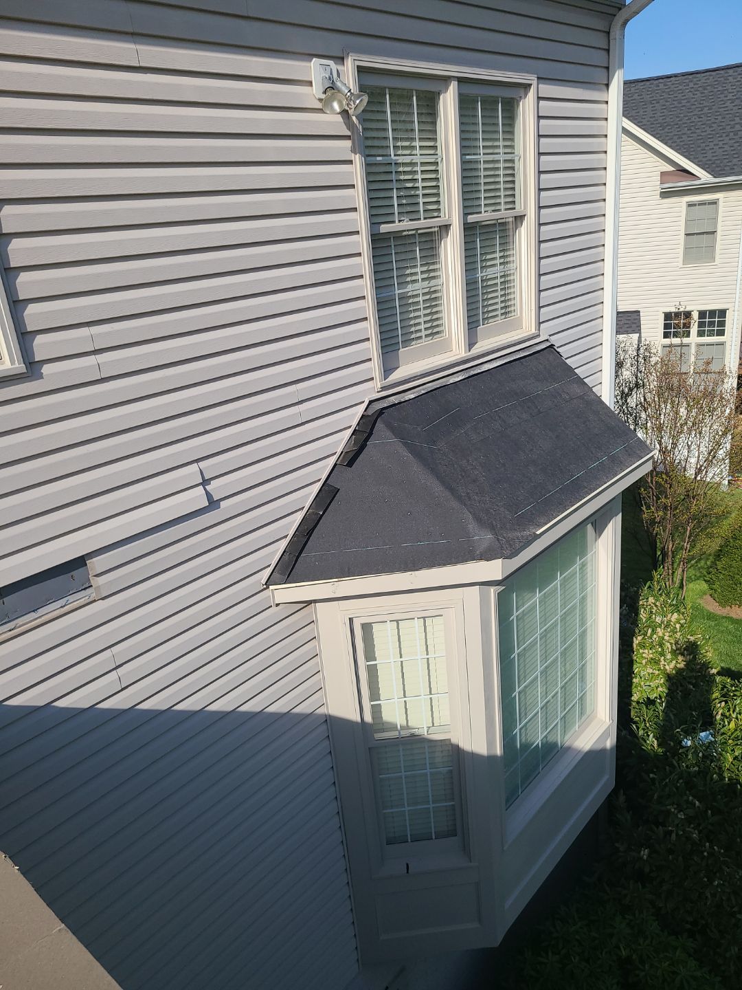 Springfield: CertainTeed Landmark Pro Designer Shingles in Max Def Moire Black by RM Banning, Inc.