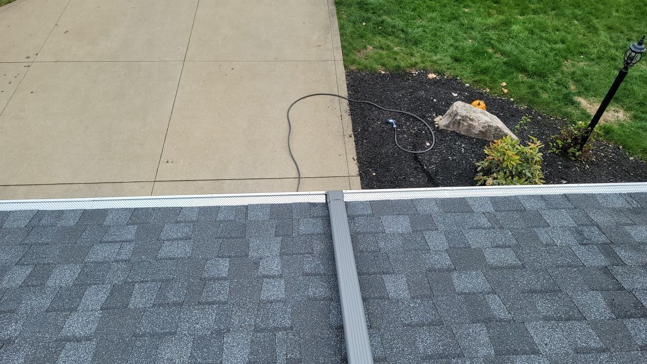 CERTAINTEED LANDMARK COLOR: PEWTER DRIP EDGE: WHITE by Eagle Eye Roofing