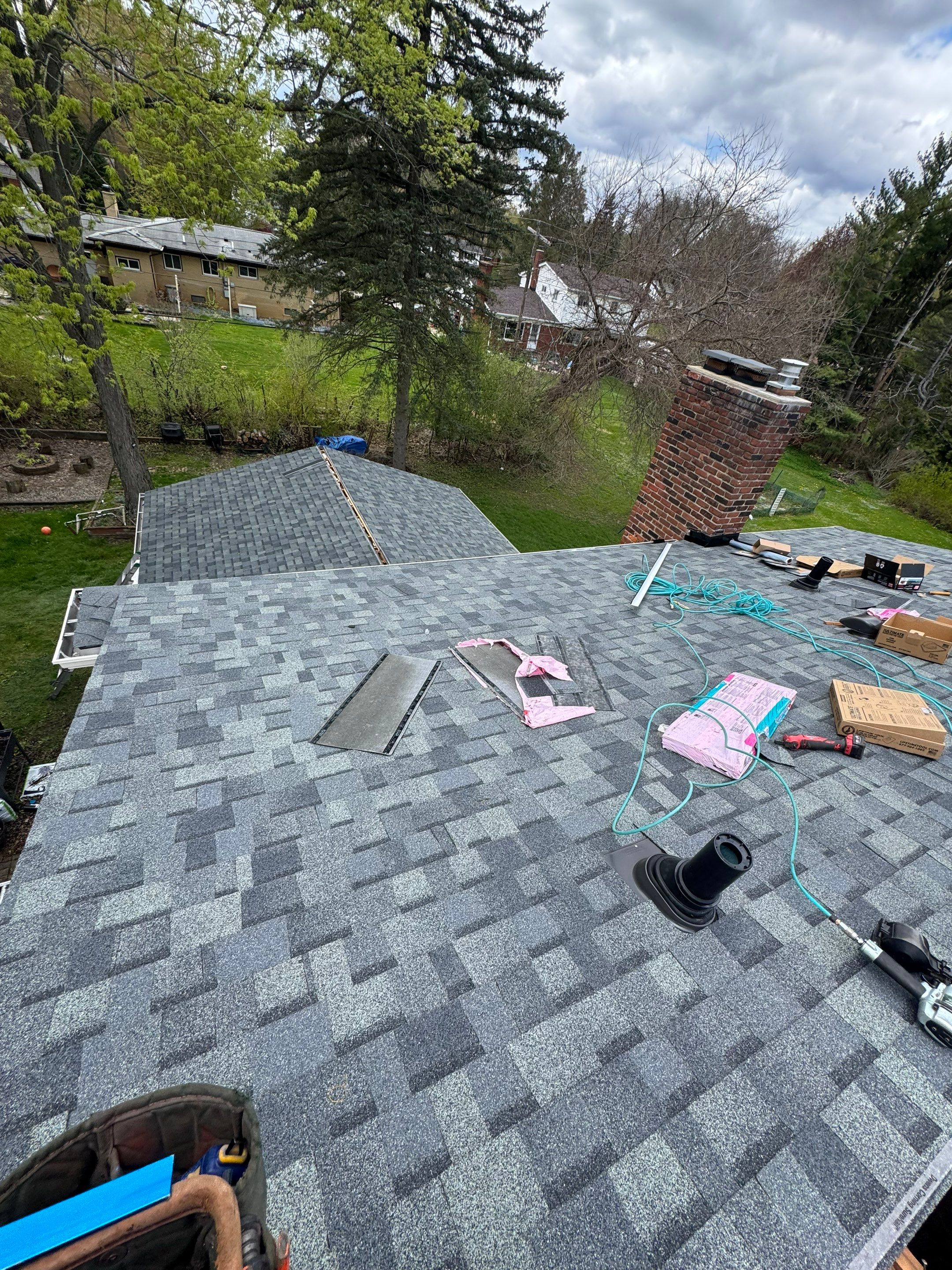 Roof Replacement using Owens Corning Tru Definitions by 180 Contractors