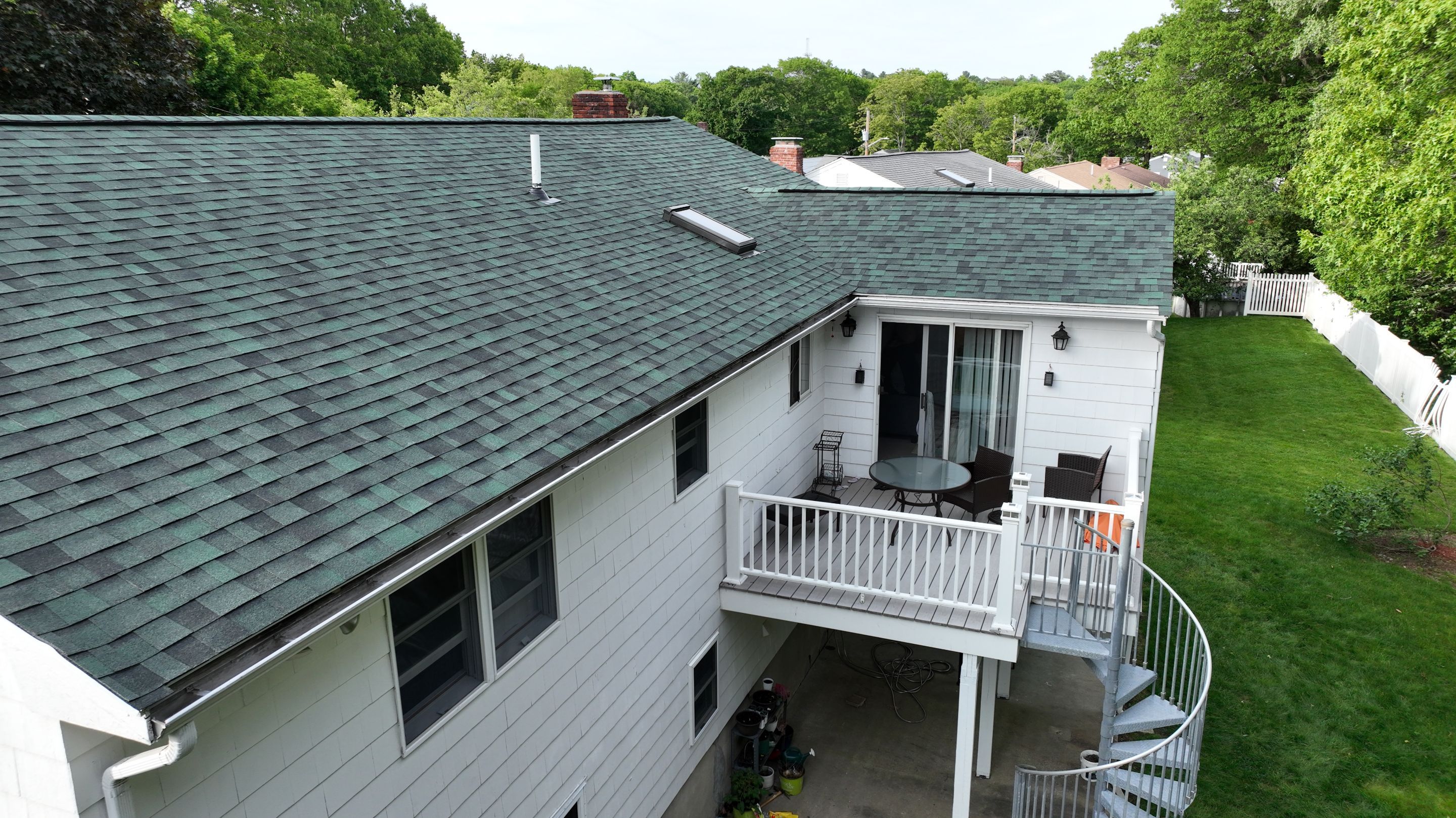 Full Roof Replacement in Saugus, MA – Owens Corning Duration, Chateau Green by JOHNNYS PRO