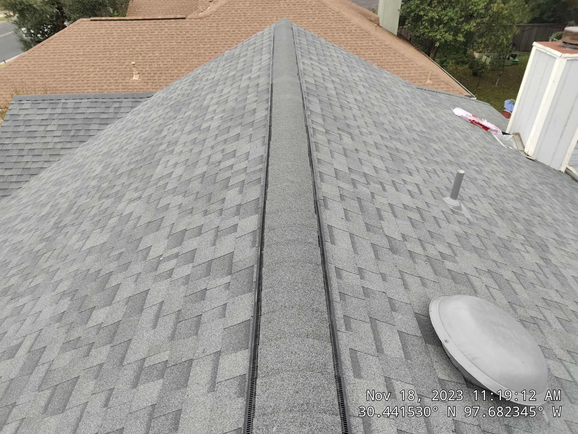 Residential Roofing Installation using Owens Corning Oakridge Estate Grey by DeZign Roofing & Exteriors