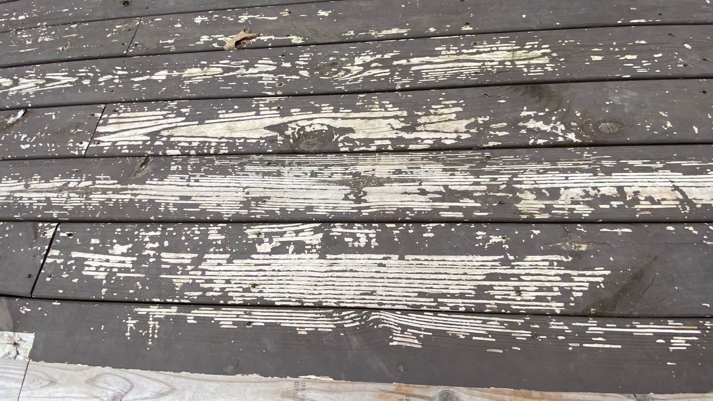 Coated Deck using AcryFin by DuraSeal