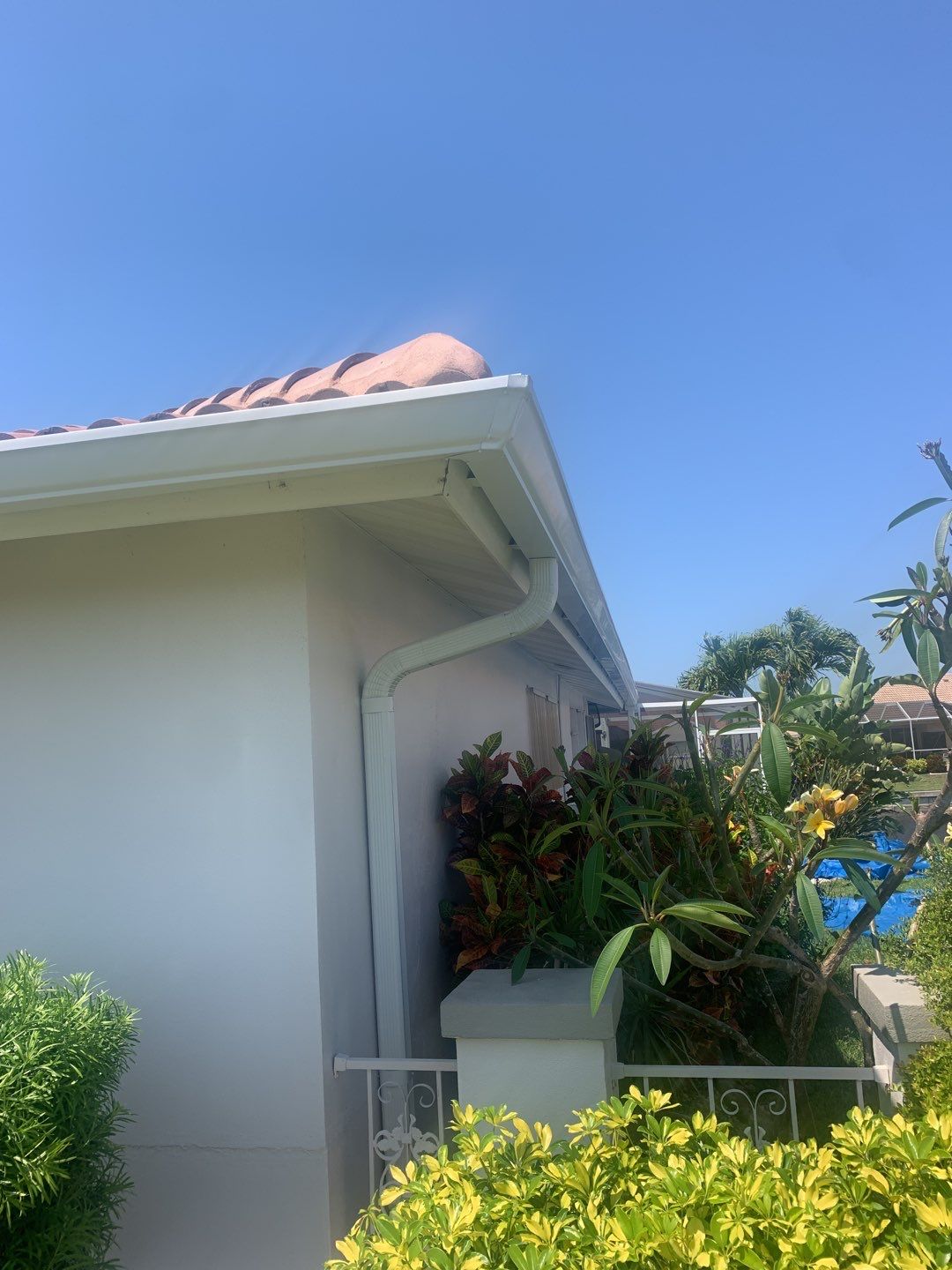 7-Inch Seamless Gutters for Punta Gorda FL by Gutter Professors