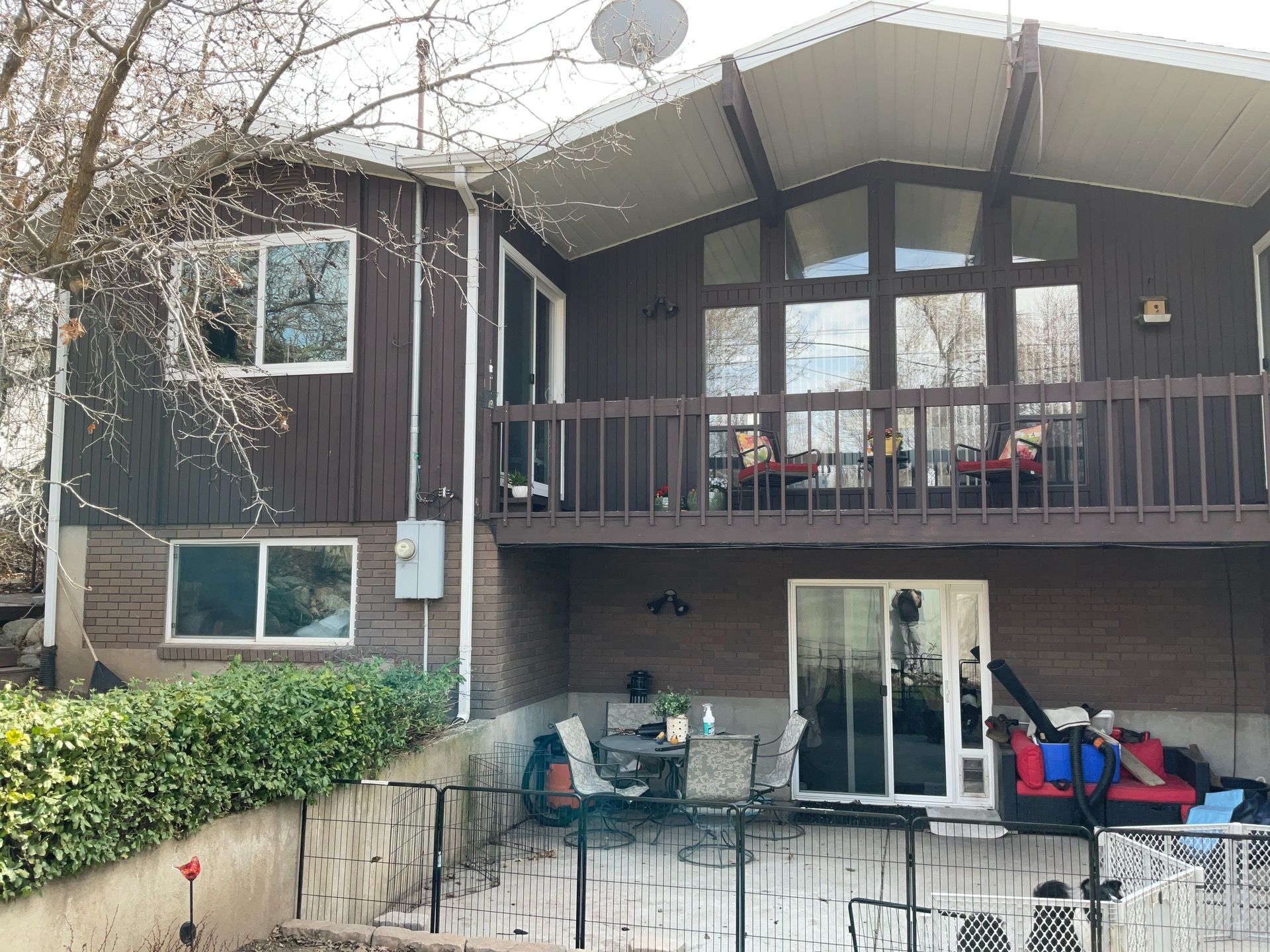 Fruit Heights | Hardie B&B & Shakes | Rich Espresso by Ideal Siding Utah