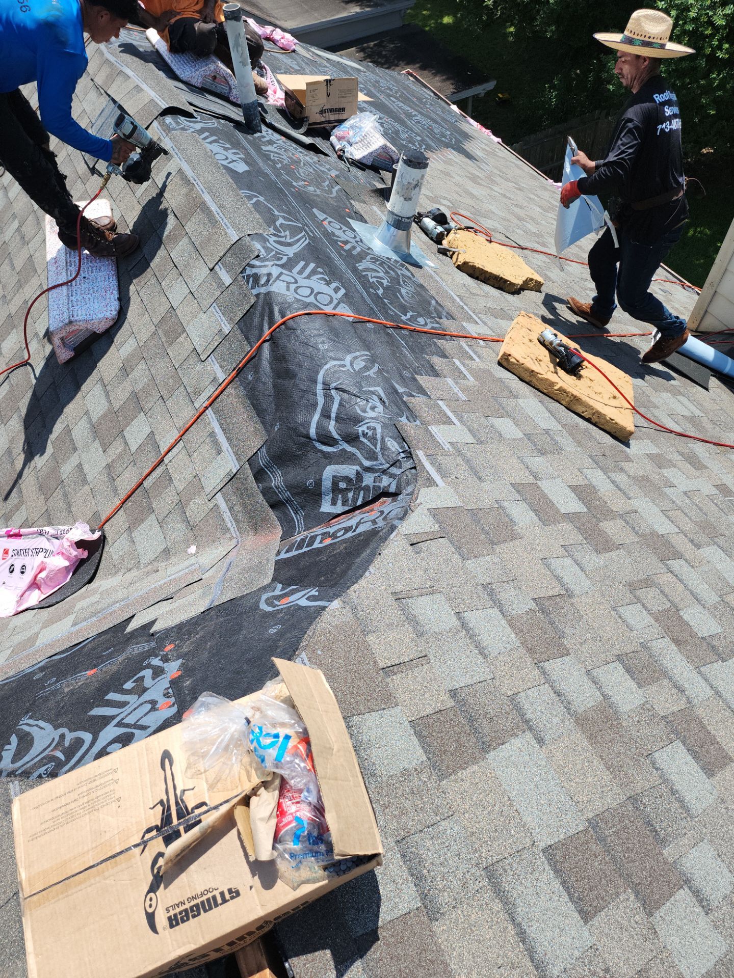 Residential Roofing Installation using Owen's Corning Duration (Lifetime) Shingles by Roof Repair Company
