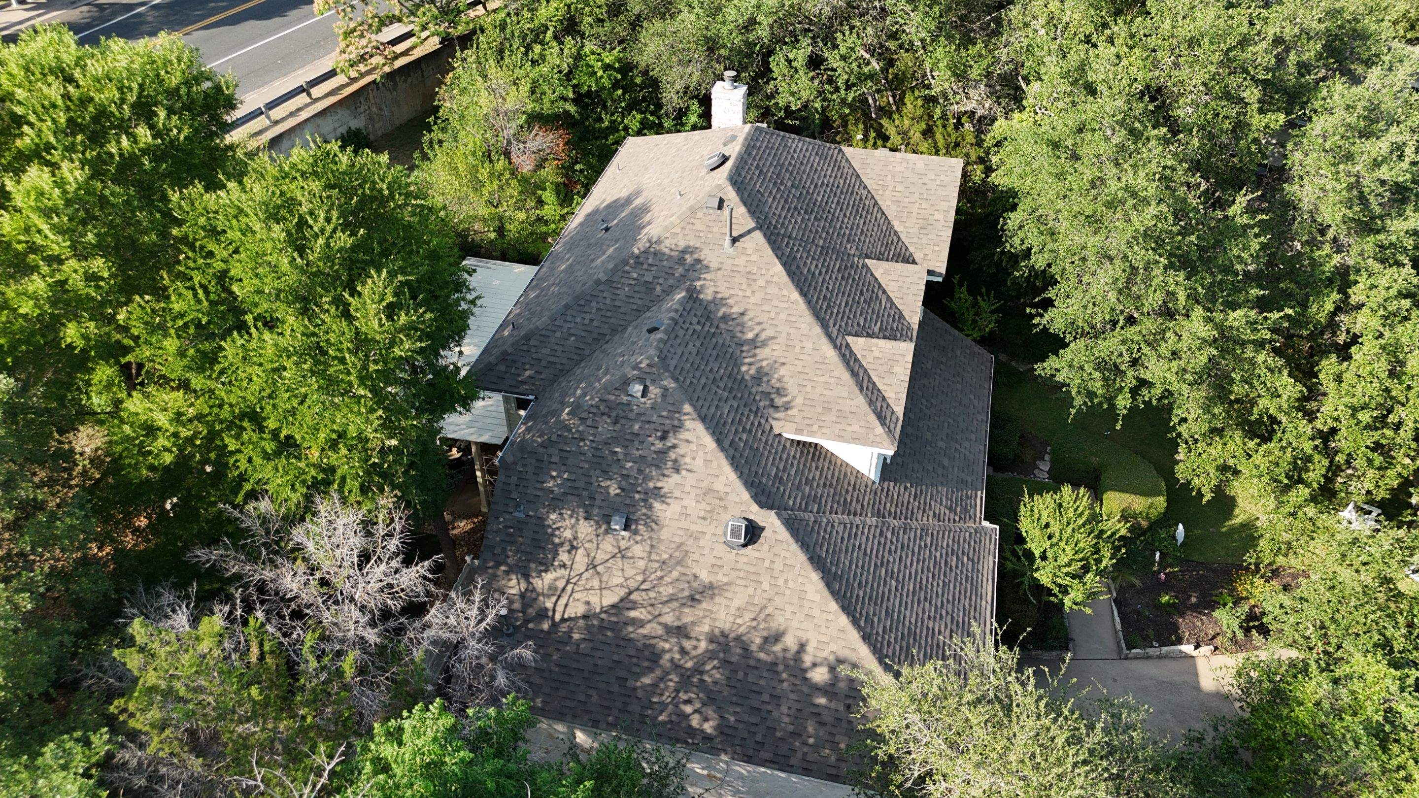 Weathered Wood Plus - Malarkey Highlander by RoofsOnly.com