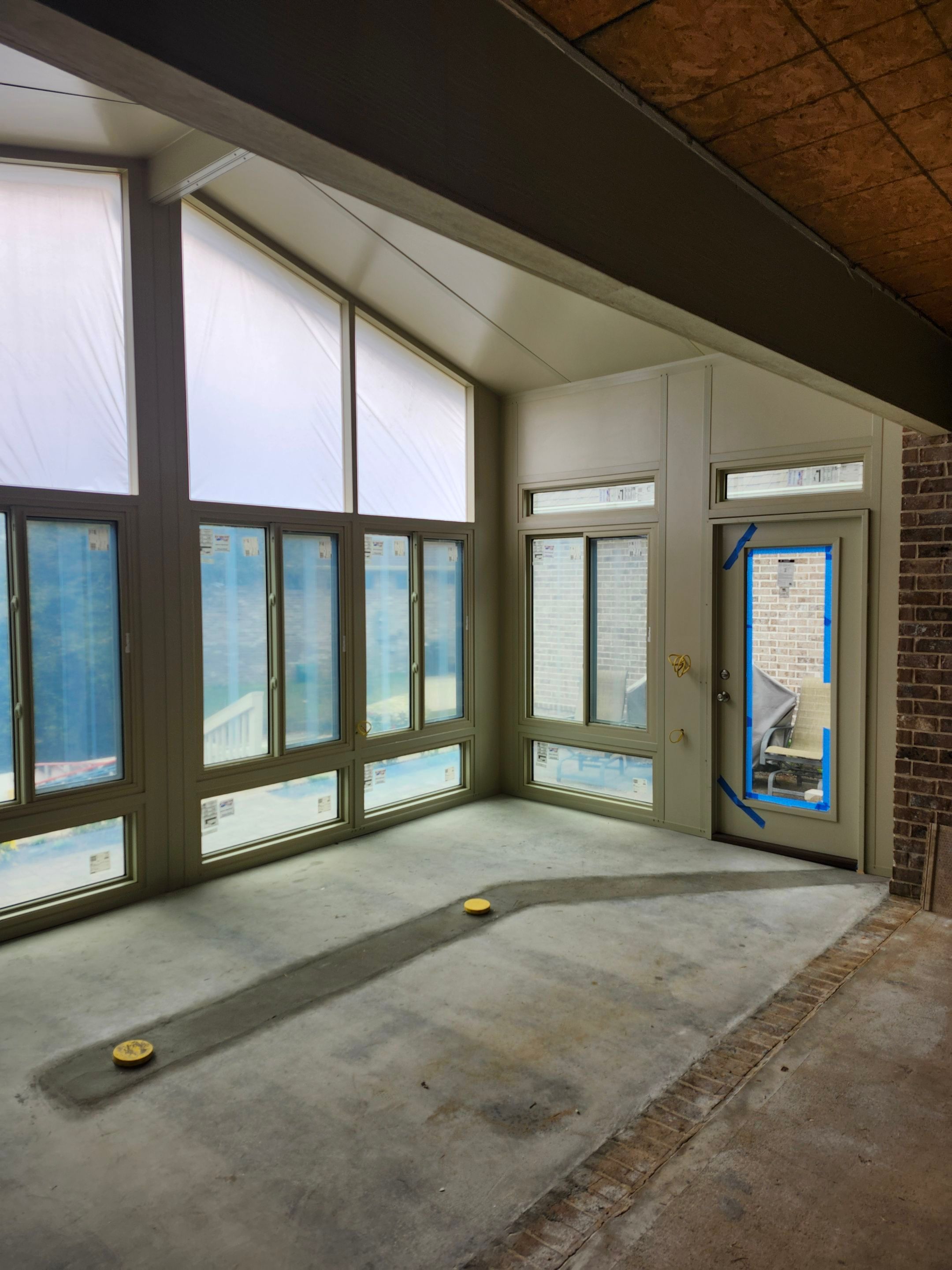 Glass Room using Colorbeam in Pensacola by Titan Sunrooms