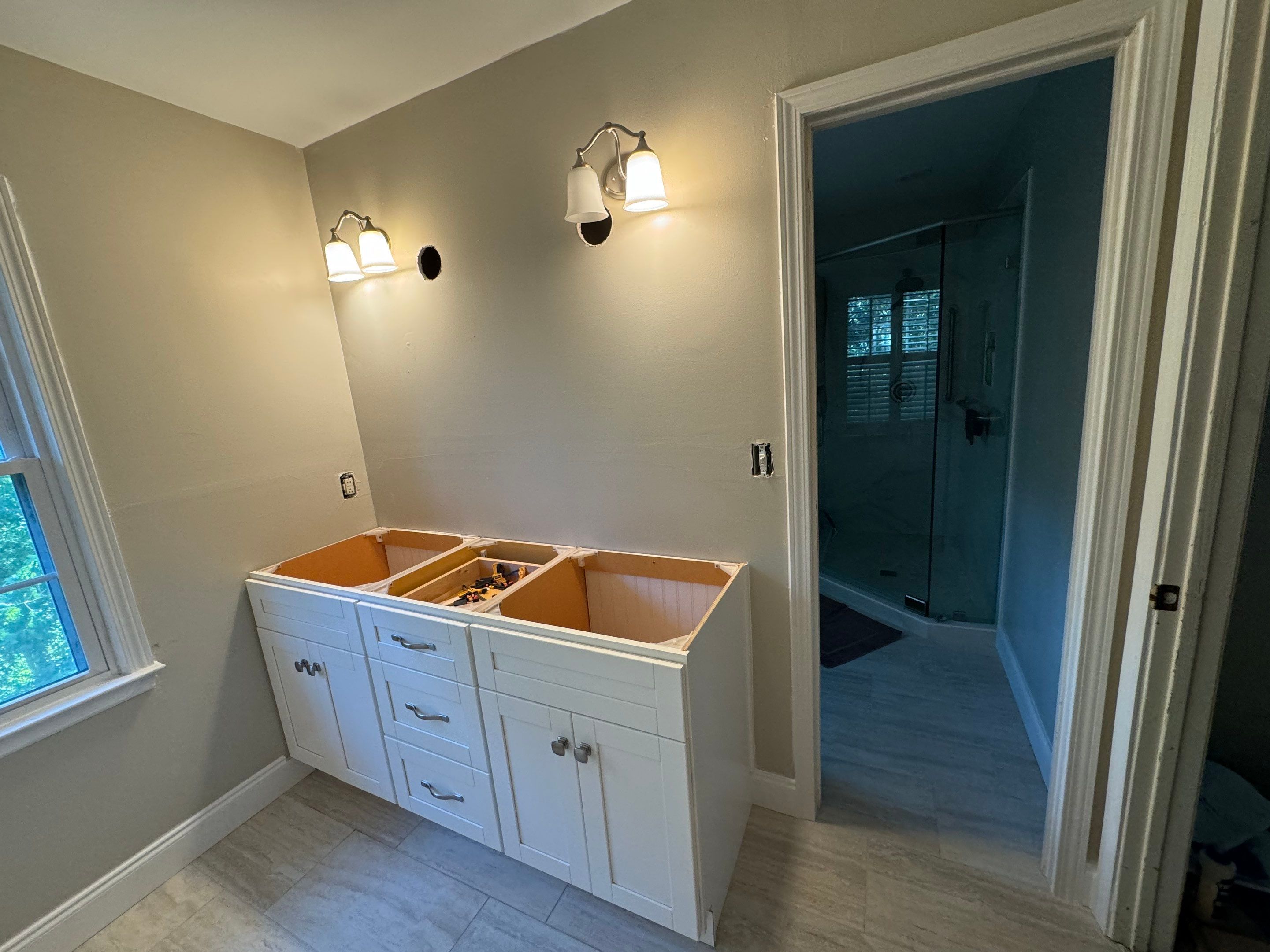 Russet Woods - Bathroom by Pillar and Pine