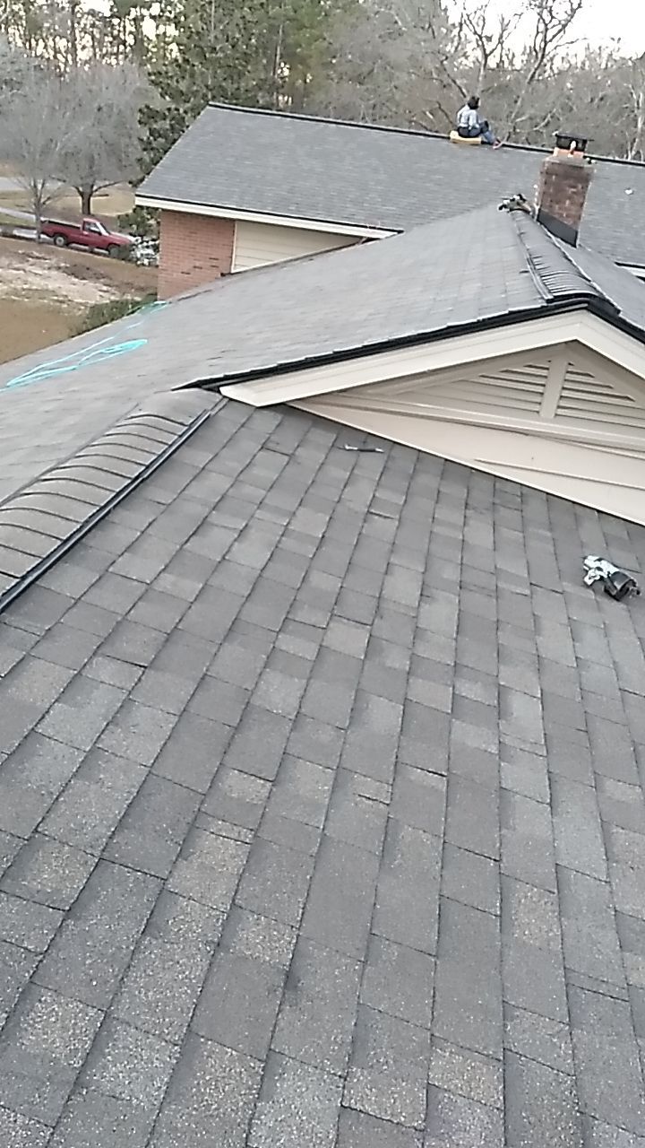 Residential Roofing Installation using Owens Corning Oakridge- Williamsburg Gray by Indigo State Roofing