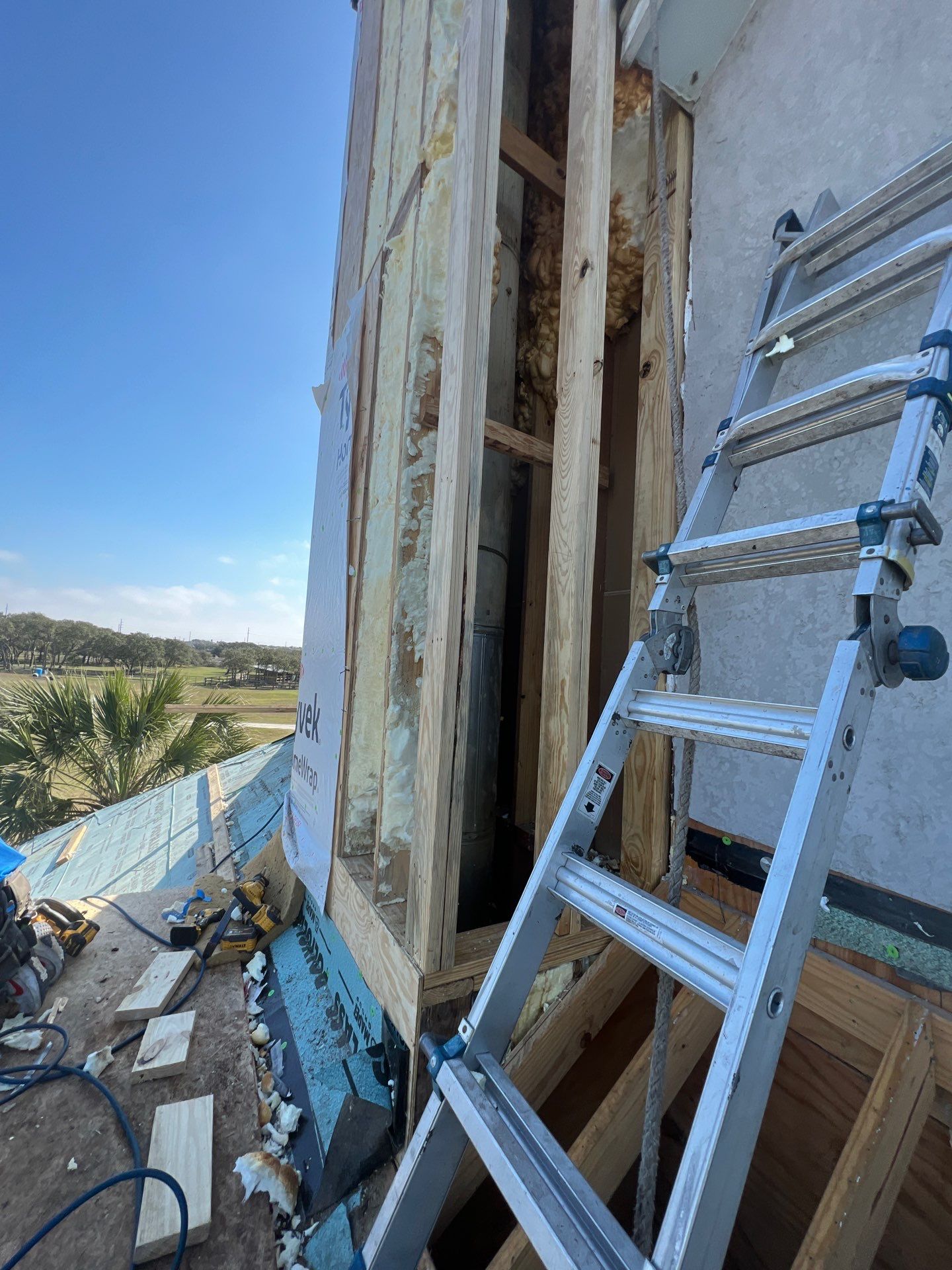 Long Horn Retreat by Bayfront Roofing and Construction
