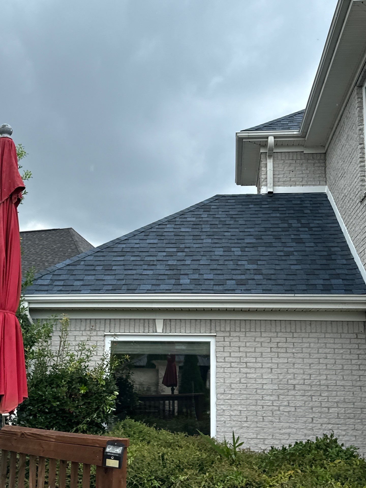 IKO Dynasty - Atlantic Blue by Linta Roofing