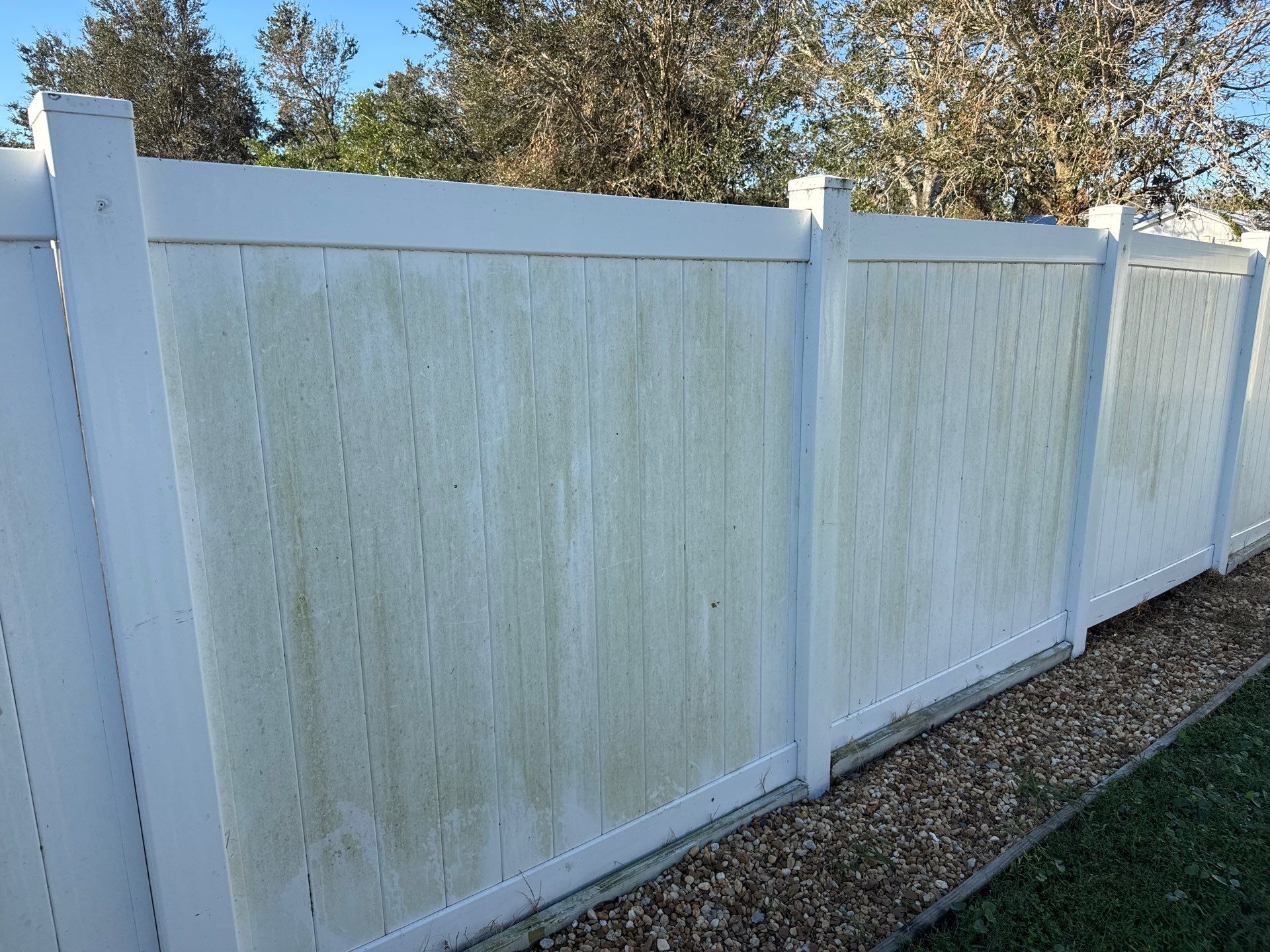 Comprehensive Concrete and Vinyl Fence Cleaning in Willow Walk Community, Palmetto, FL by Sunshine AquaWash