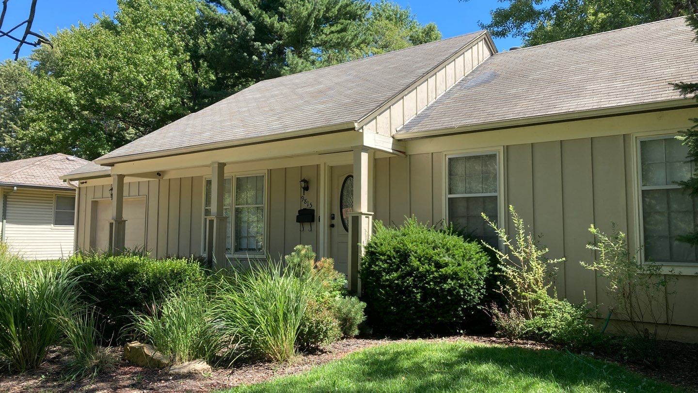 Siding Installation using Exterior Portfolio Vinyl Siding by EEC  Windows, Siding & Roofing 