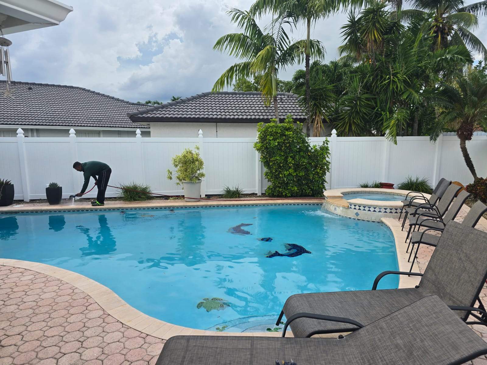 Vinyl Fence in Miami by True Fence LLC