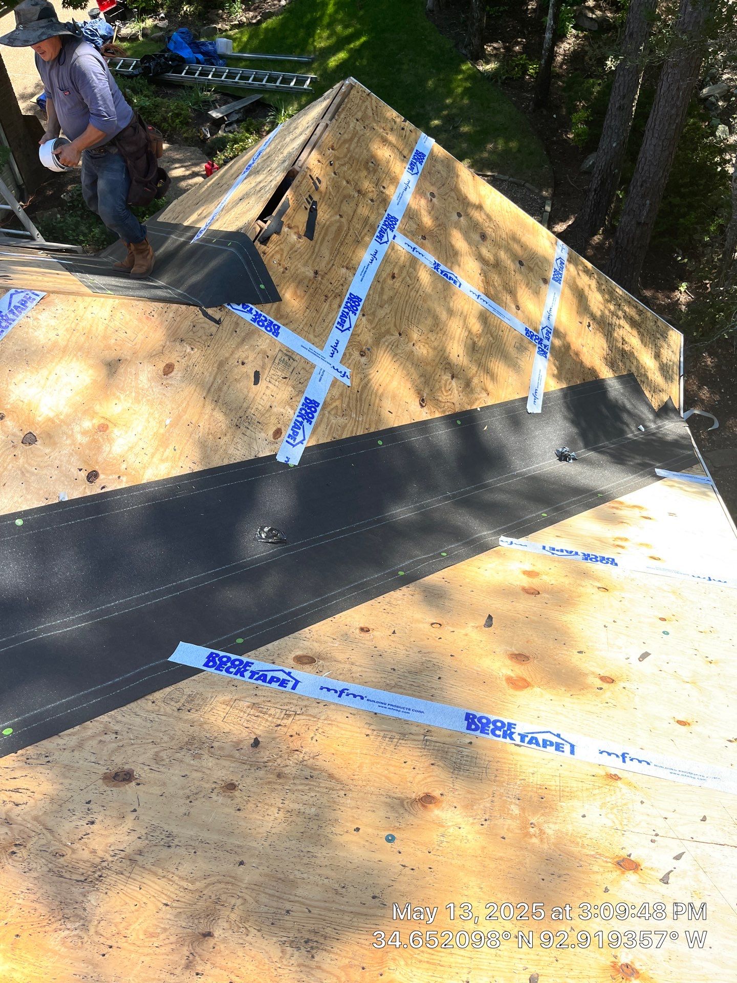 Architectural Shingle Roof Replacement and Skylight Installation in Hot Springs Village by Temple Roofing and Exteriors