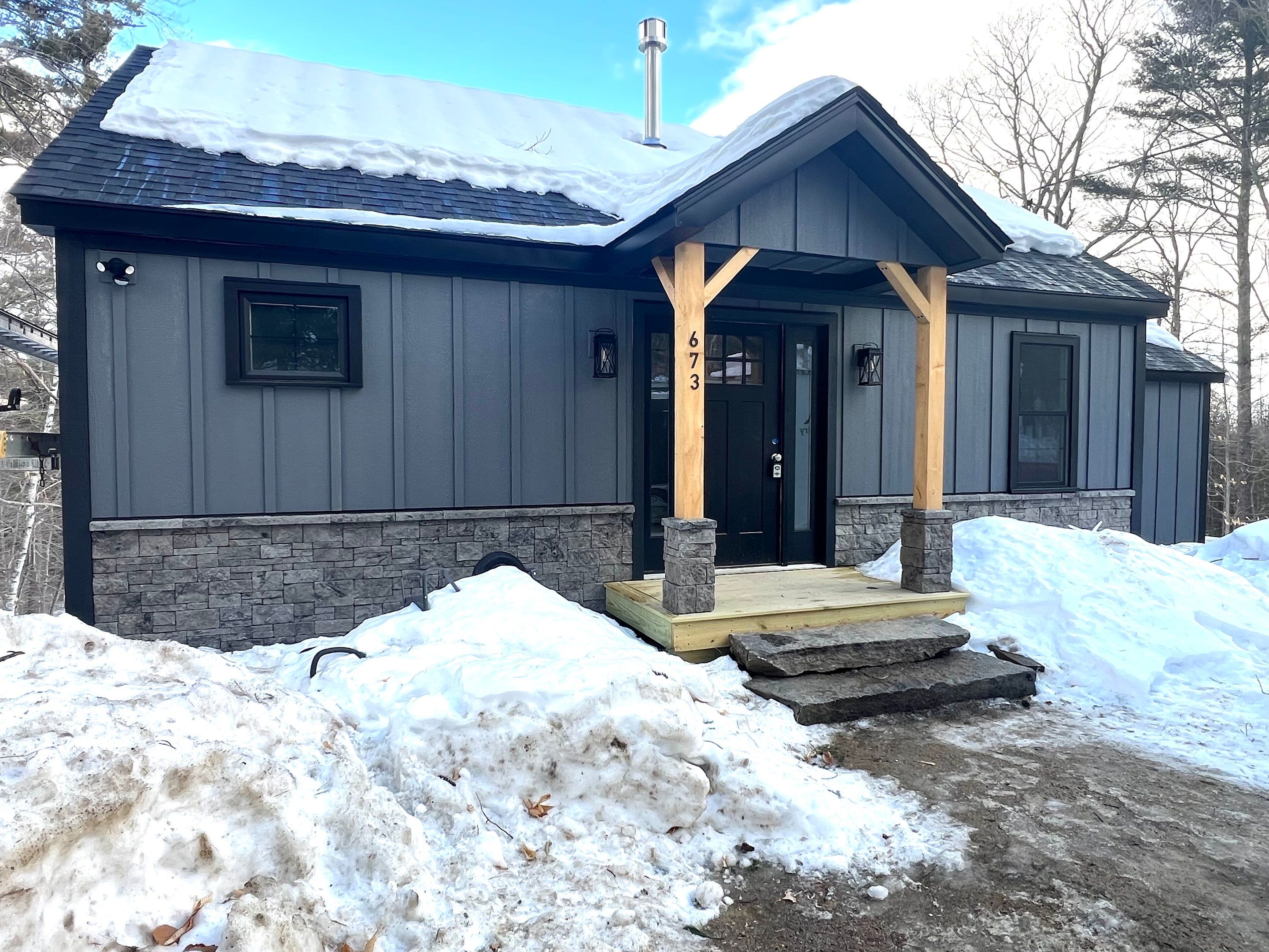 Tamworth New Hampshire - Beautiful Siding Project by Tall pine roofing