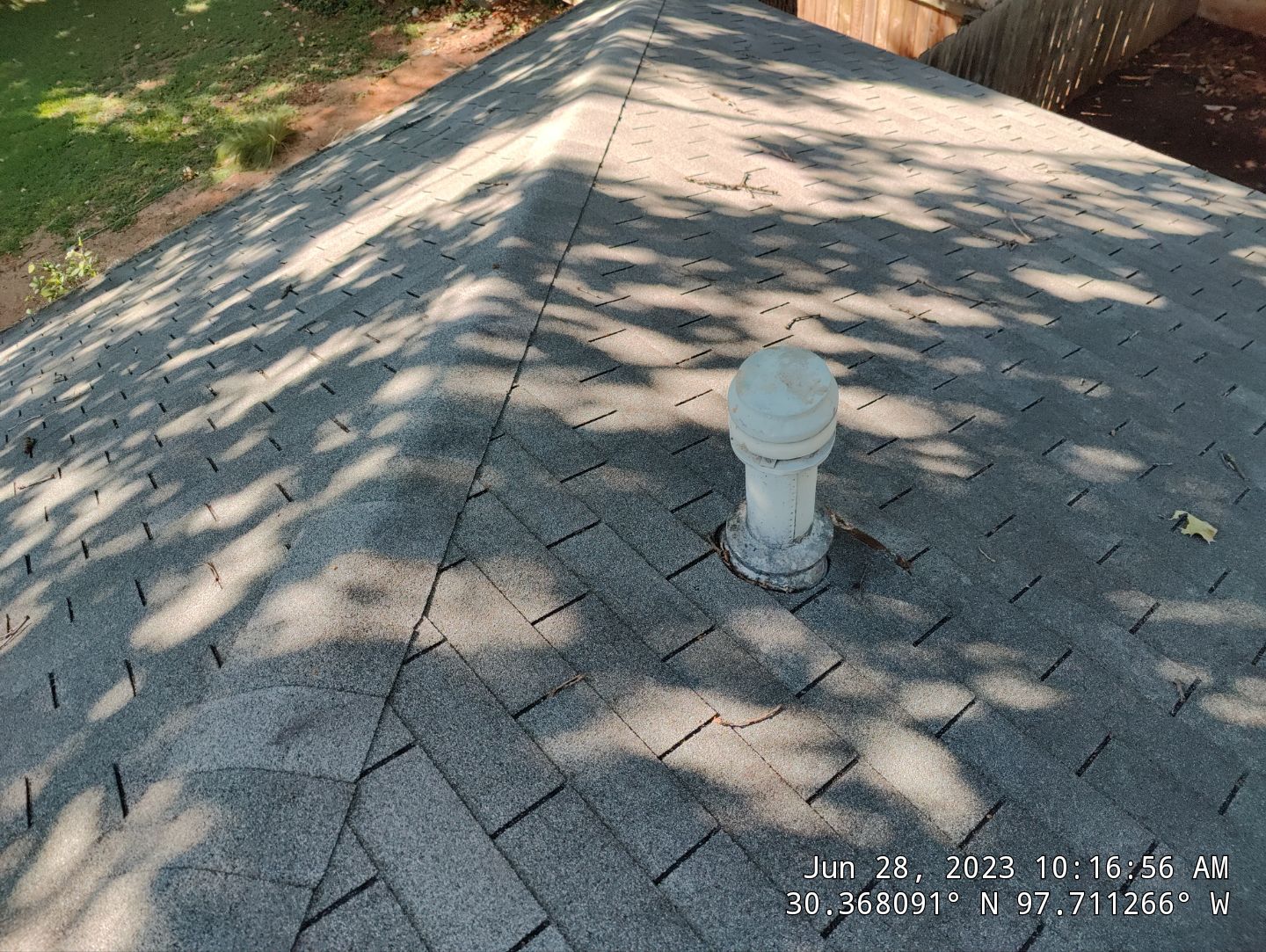 Residential Roofing Installation using Owens Corning Oakridge Estate Grey by DeZign Roofing & Exteriors