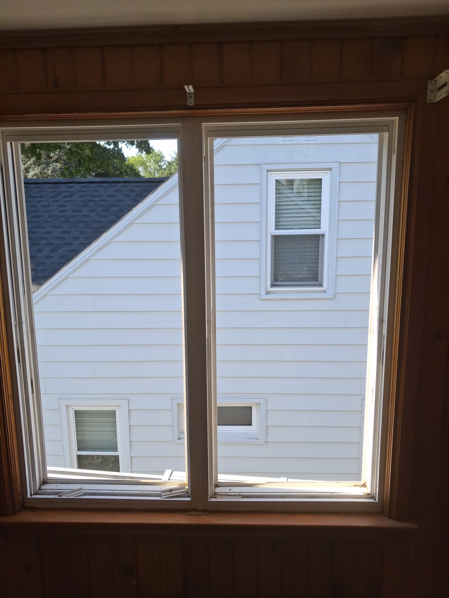Window replacement by United Windows and Siding LLC