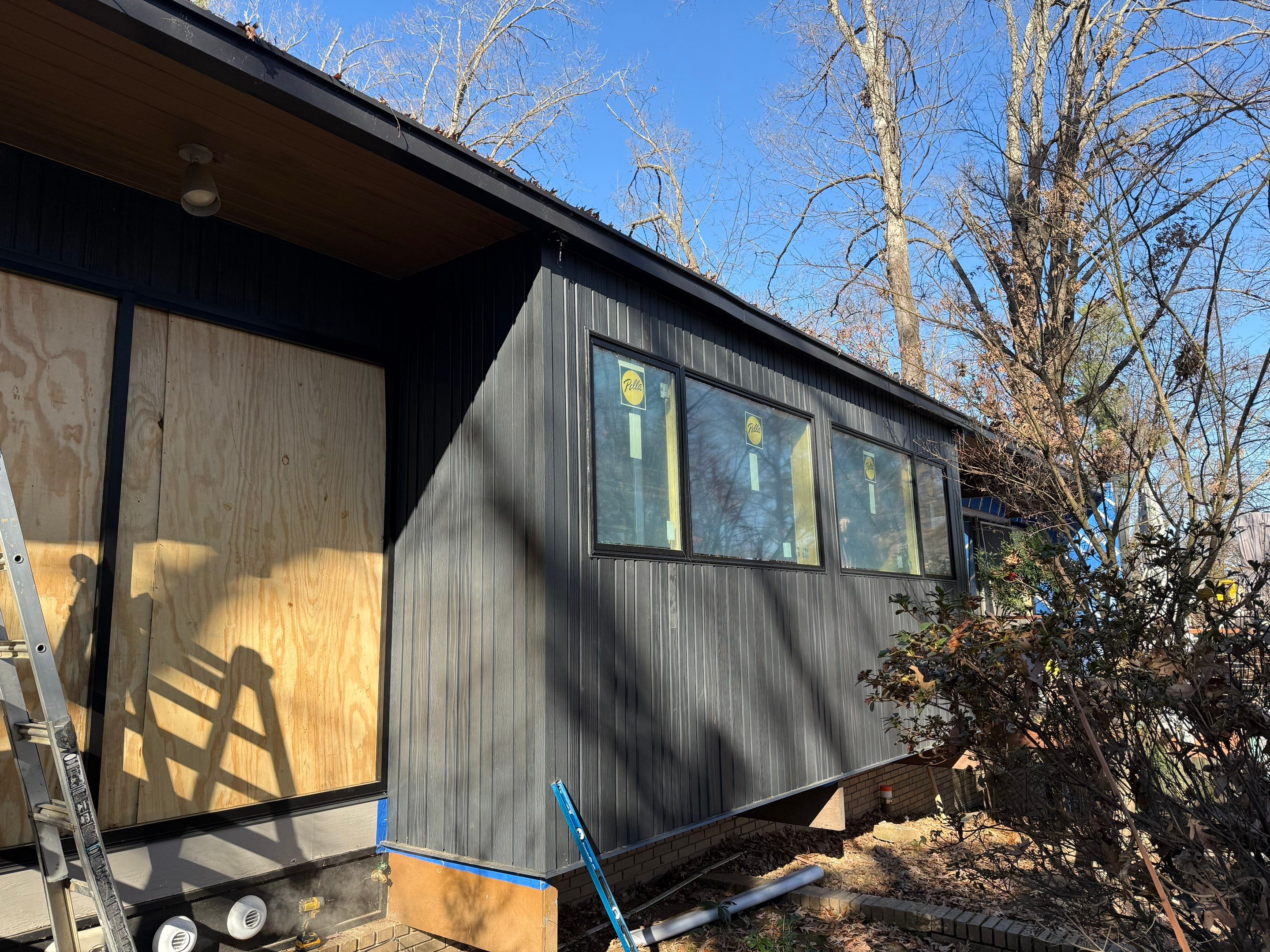 Modern Metal Siding and Deck Railing Renovation in Memphis by Revival Roofing Services