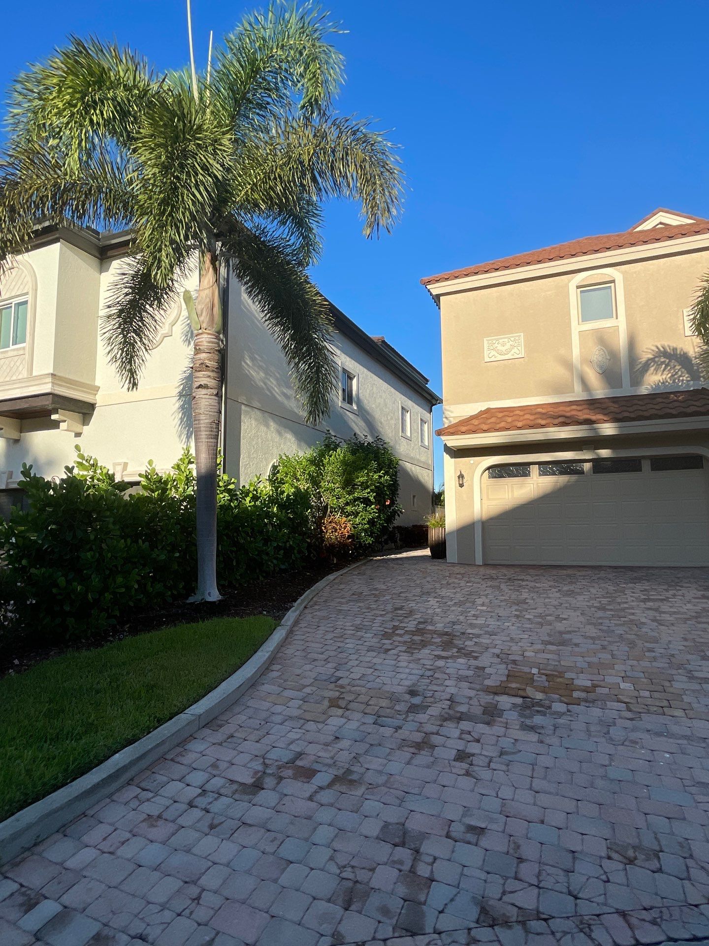 Black Aluminum Gutters Installed by Gutter Professor in Fort Myers FL by Gutter Professors