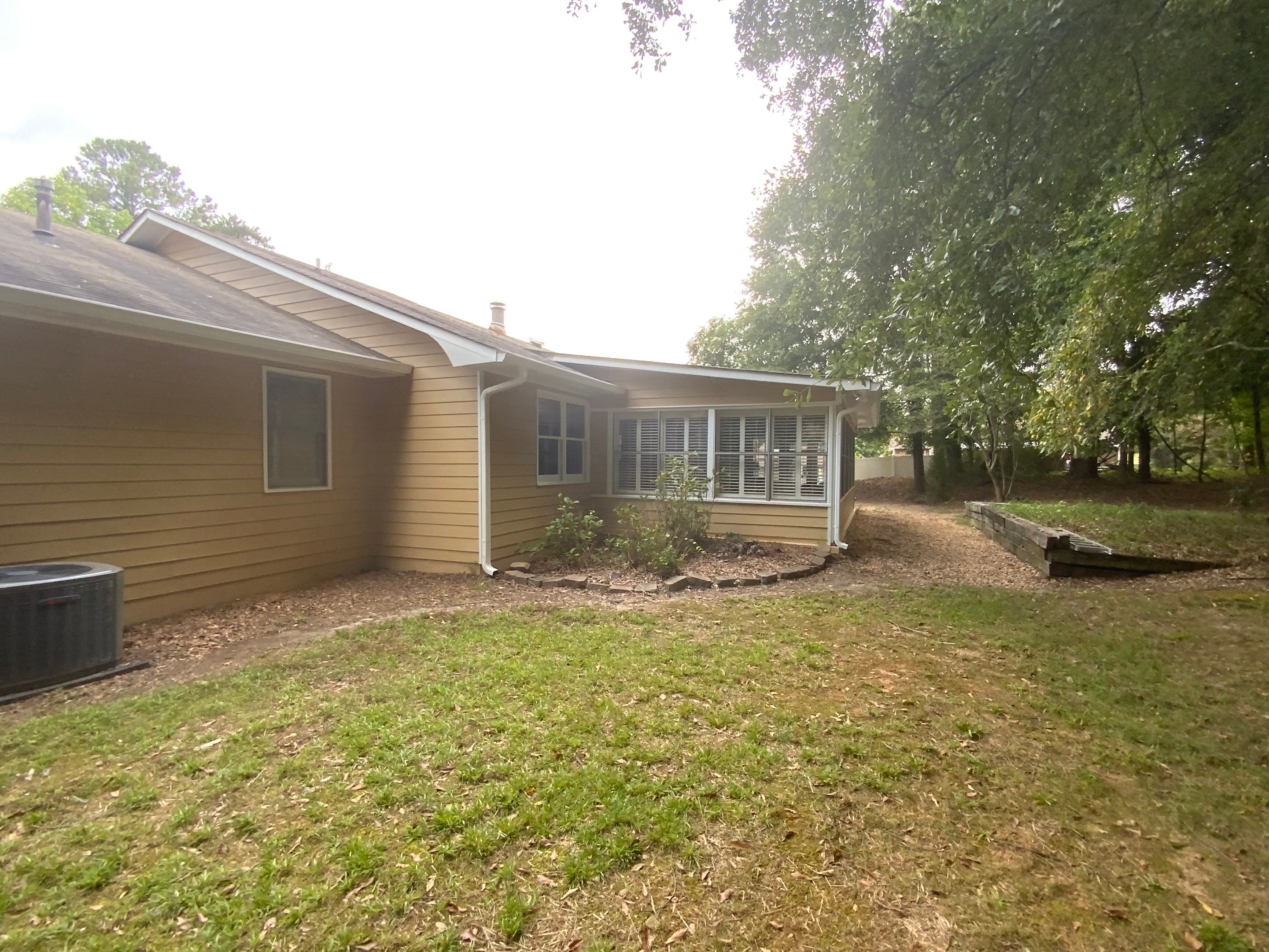 Full Exterior House Painting and Siding Repair in Acworth by Swift Home Renovations