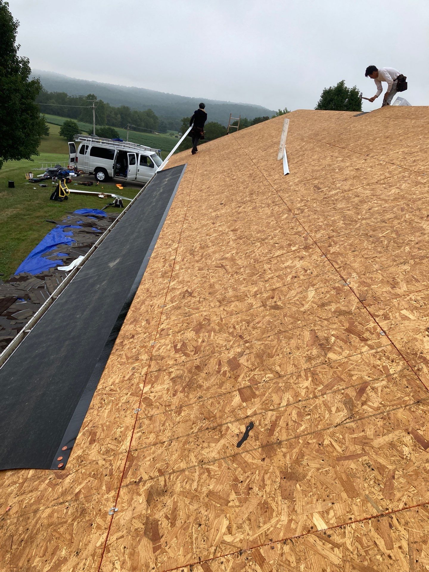 Residential Roofing Installation using GAF Timberline HDZ Charcoal by Rainstoppers Roofing