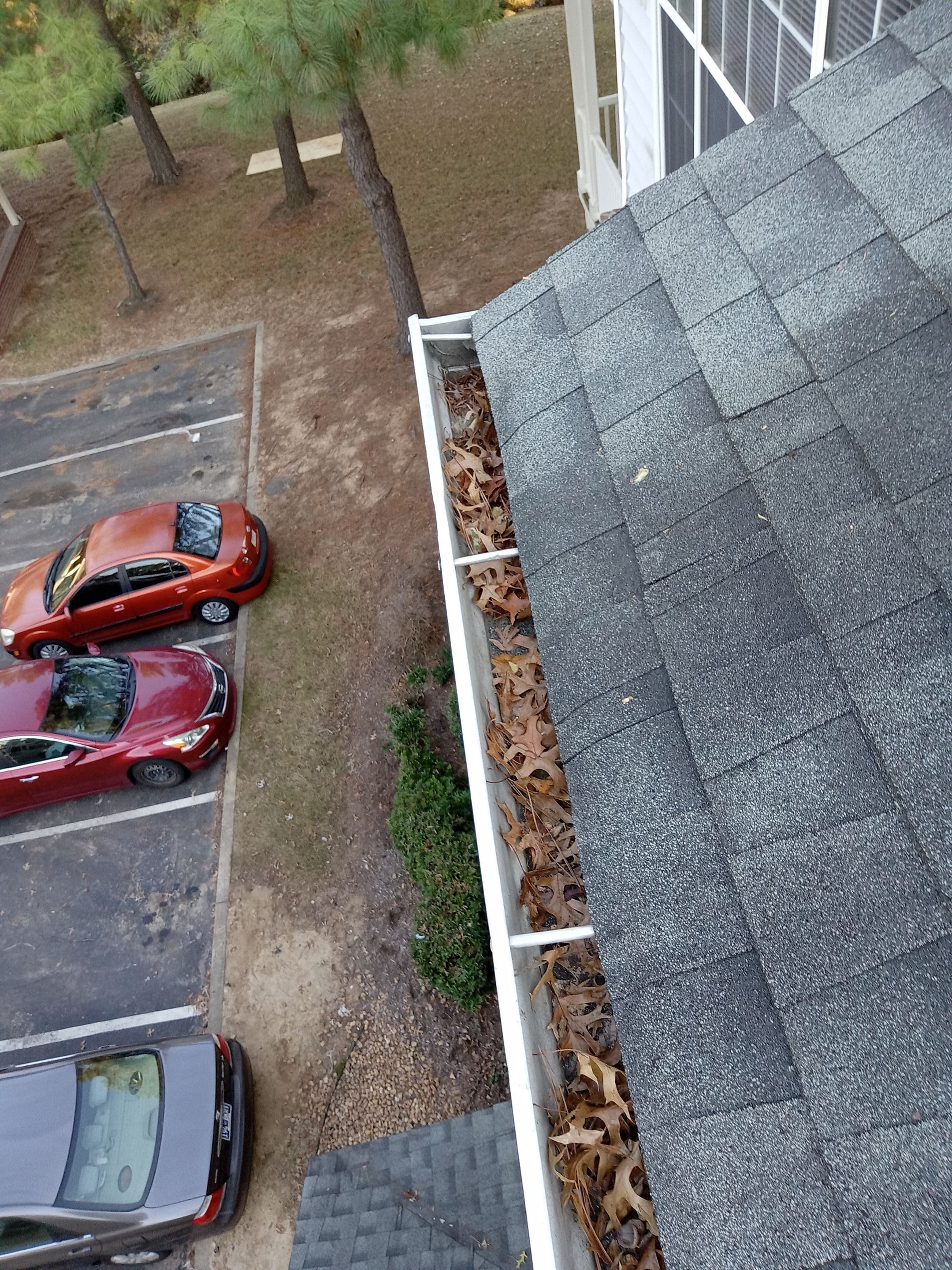 HOA gutter cleaning before photo