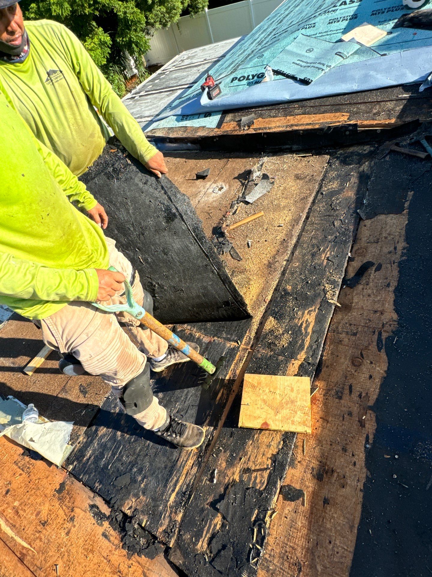 Project in St. Petersburg 33710 by Mitchell Roofing Company LLC