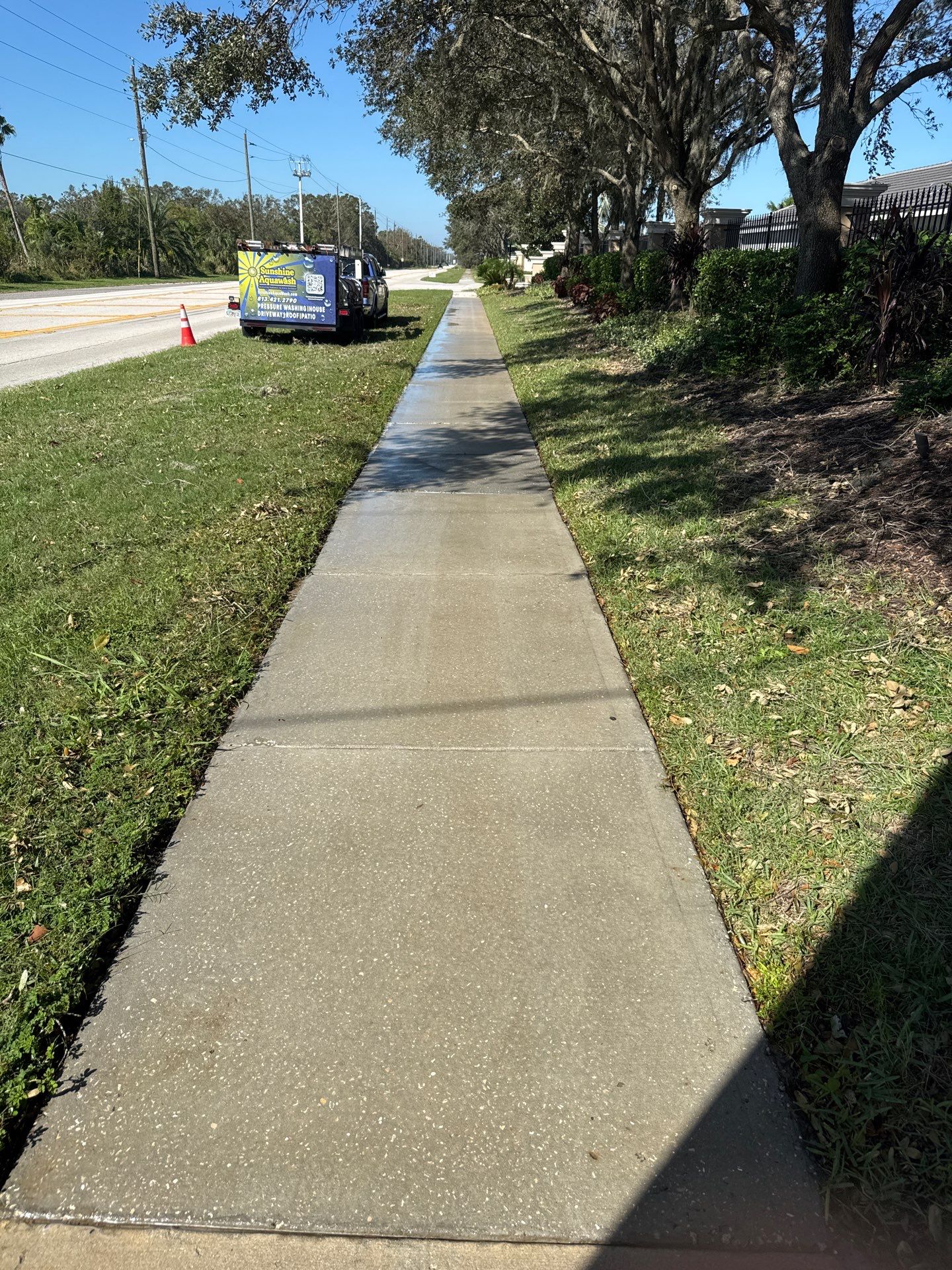 HOA Community Cleaning in Winding River, Bradenton, FL by Sunshine AquaWash
