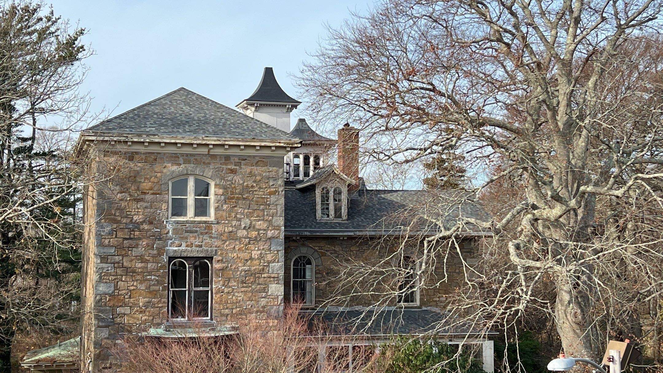 Colonial Slate Roofs by Pinnacle Roofing & Skylights