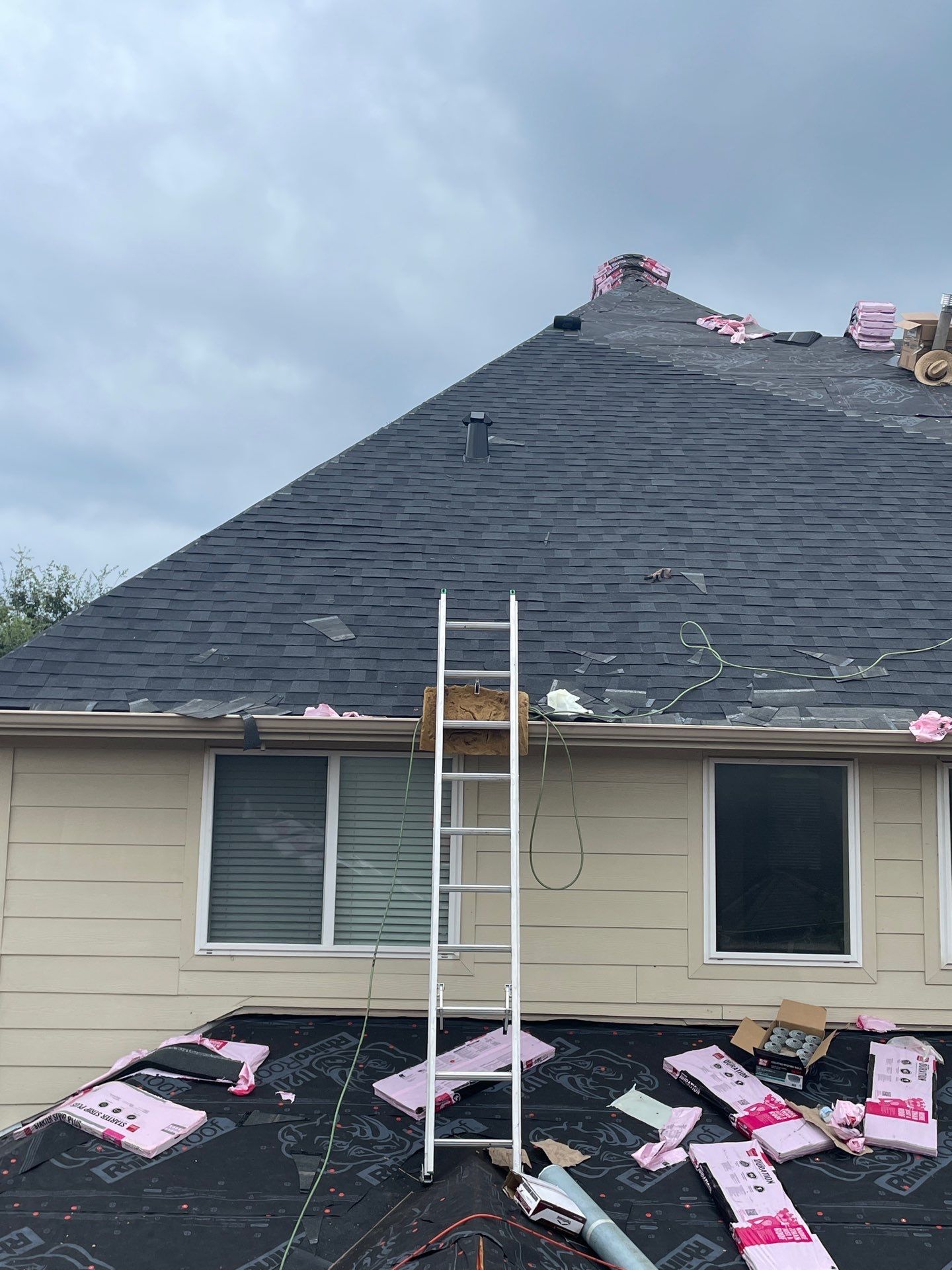 Residential Roofing Installation using Owen's Corning Duration (Lifetime) Shingles by Roof Repair Company