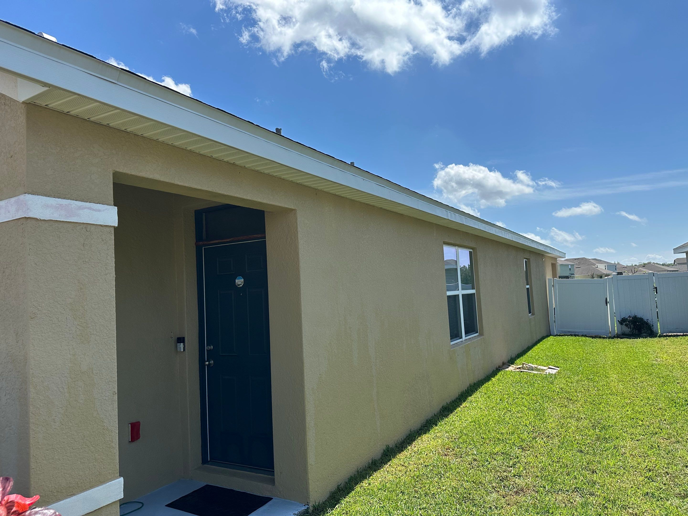 1-Story House Wash in Willow Walk Community, Palmetto, FL | Sunshine AquaWash by Sunshine AquaWash