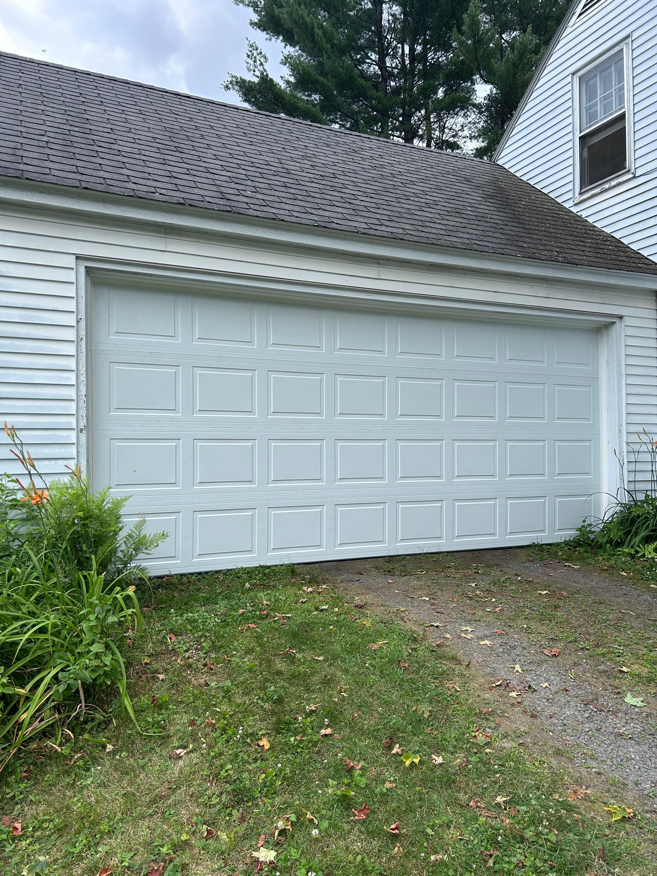 Door Installation using Raynor Encore Garage Door by Keene Door