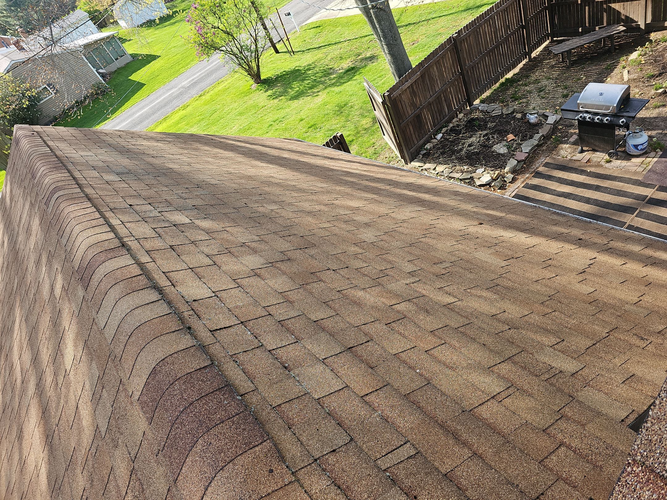 ATLAS PINNACLE COLOR: WEATHERED WOOD by Eagle Eye Roofing