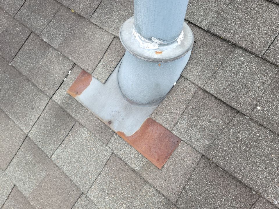 Brand: Atlas Pinnacle Color: Pristine Scotchgard Weathered Shadow Drip: Musket Brown by Eagle Eye Roofing