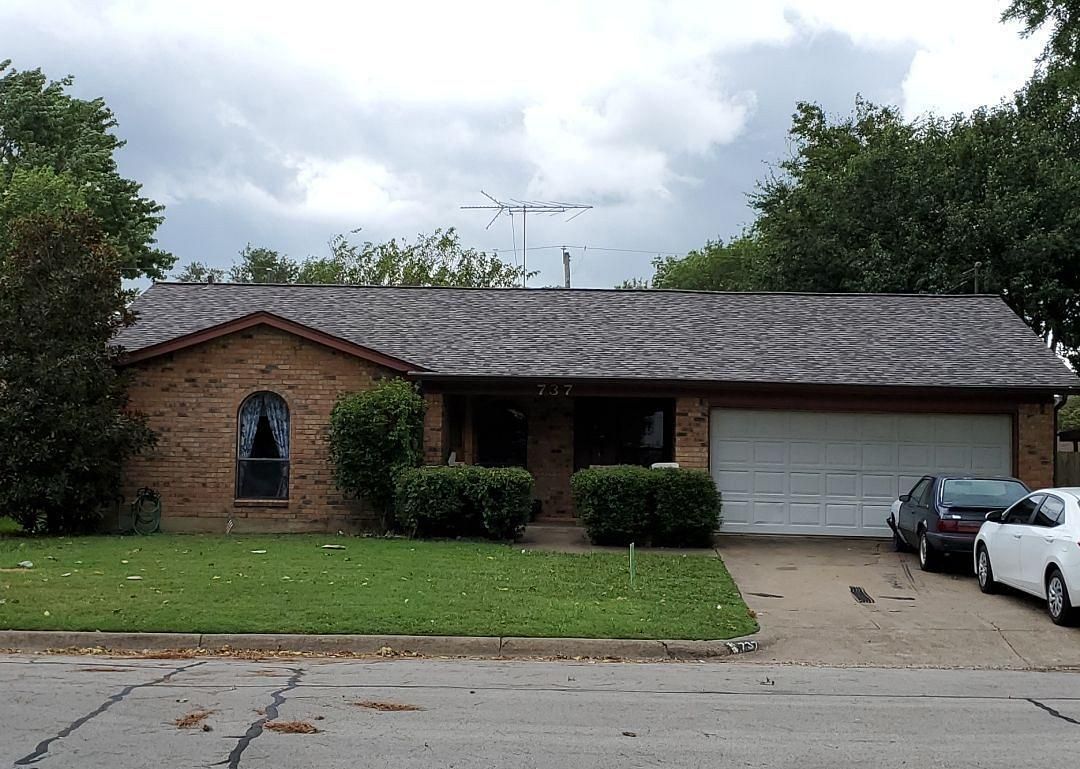 Residential Roofing Installation using Roofing Shingles by Harvey Roofing & Construction