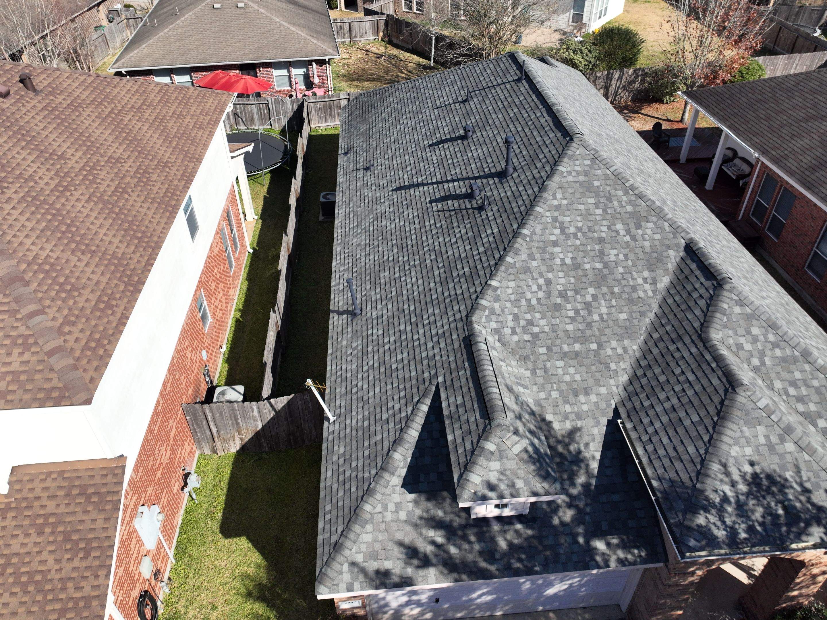 SureStart PLUS 4-STAR Warranty Fully covers materials, labor, tear-off and disposal expenses in years 1-50. by Roof Concepts Construction